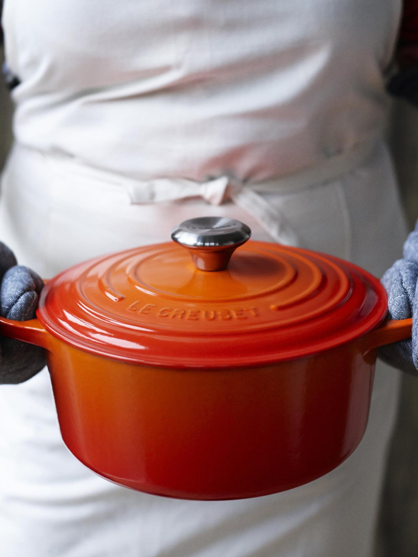 Cast Iron Round Casserole 24cm Volcanic