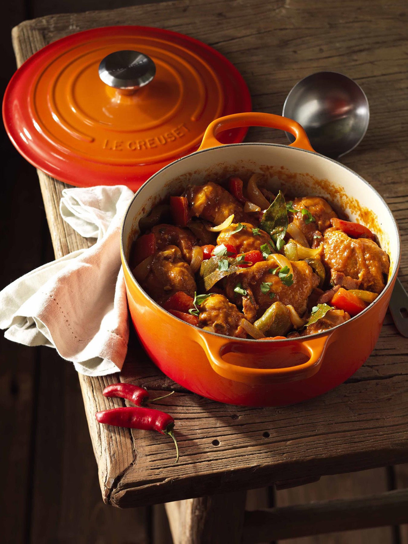 Cast Iron Round Casserole 24cm Volcanic