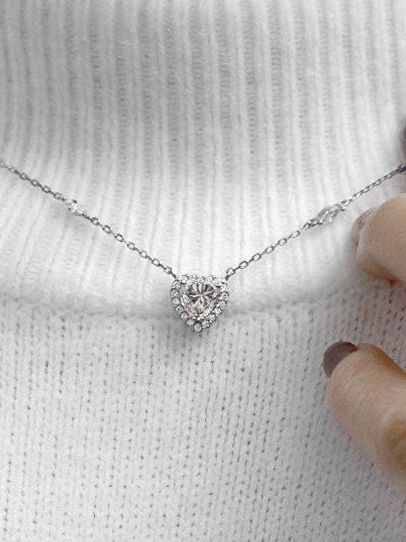Cora Heart Necklace