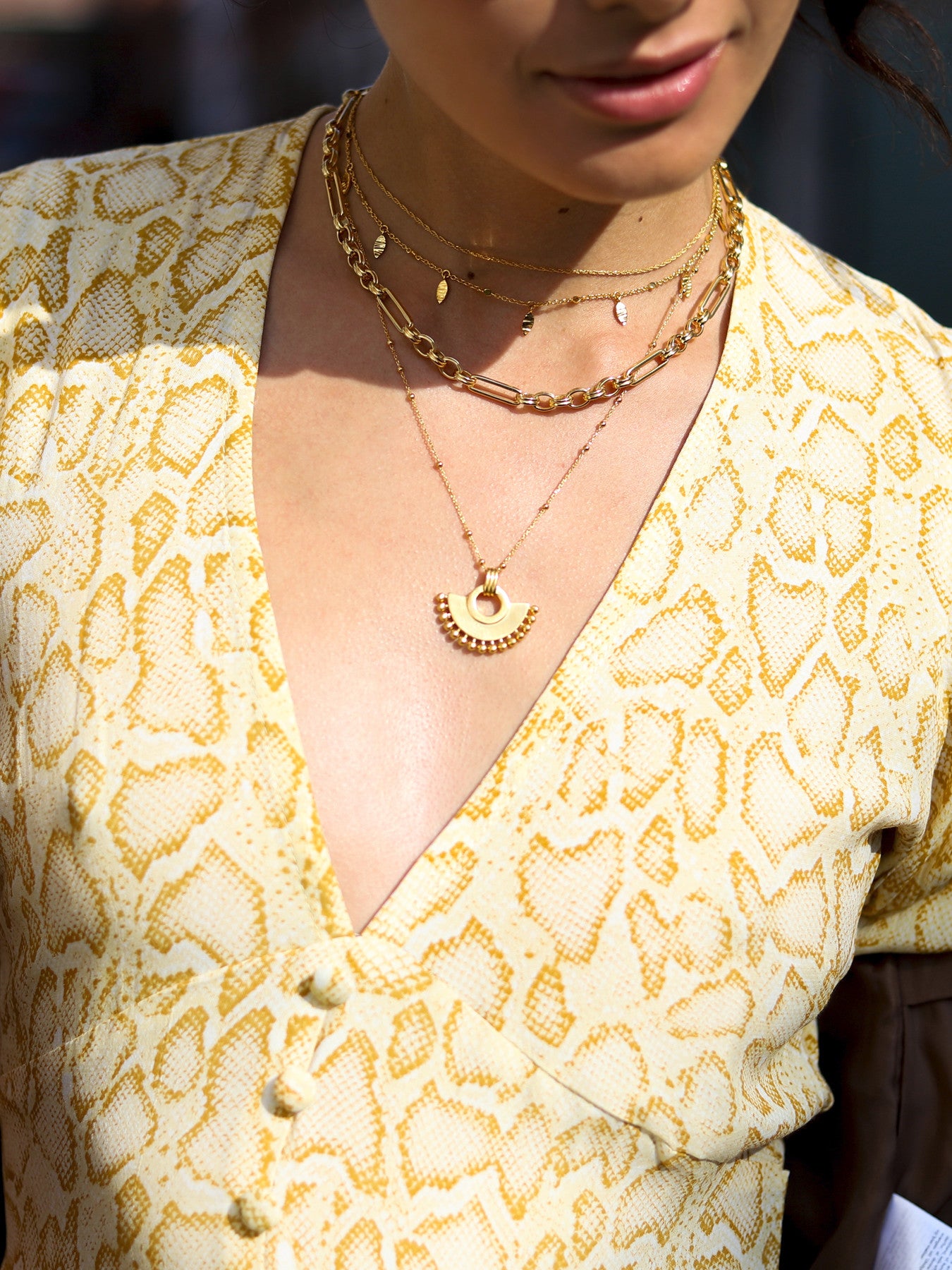Zenyu Fan Necklace