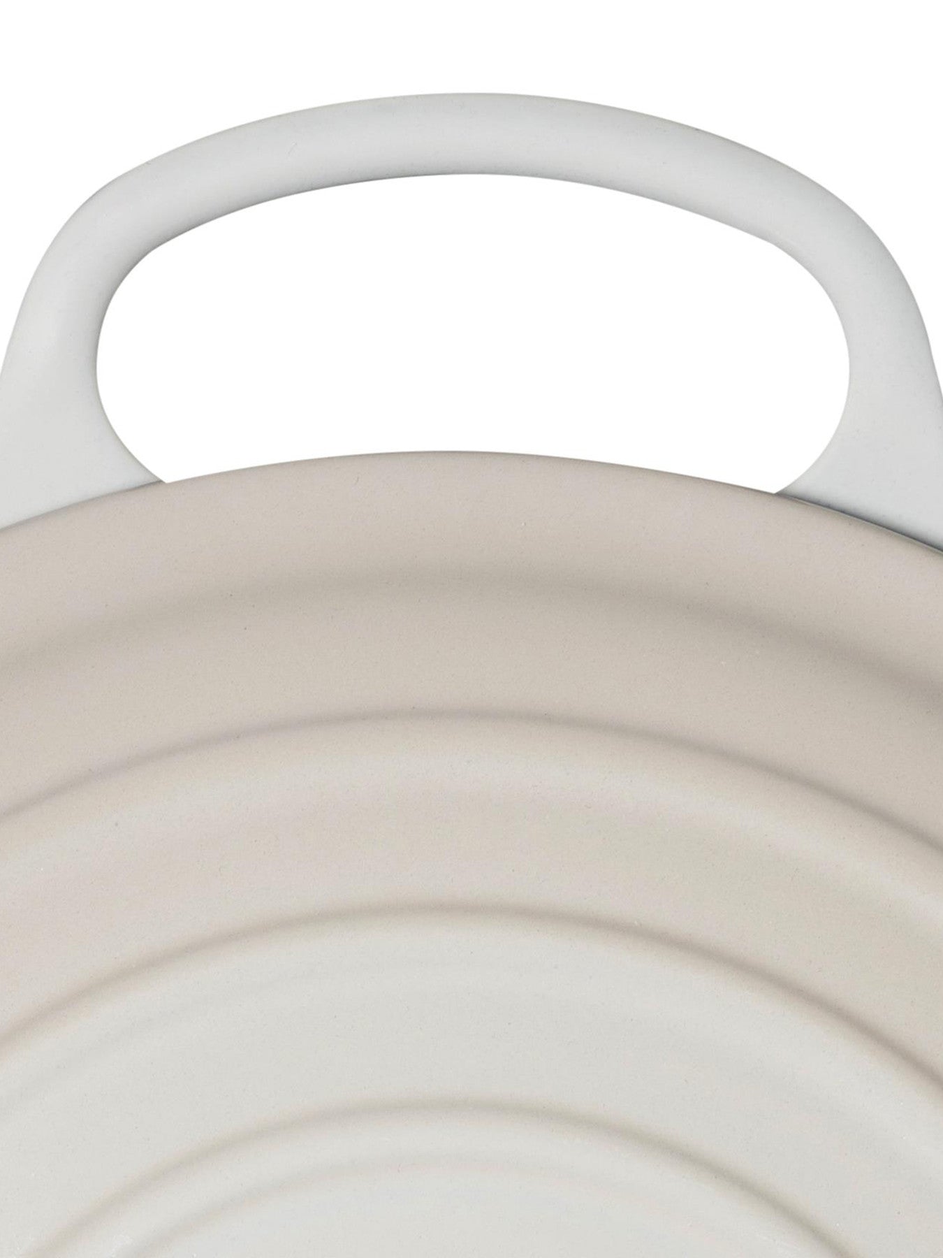 Cast Iron Round Casserole 24cm Meringue