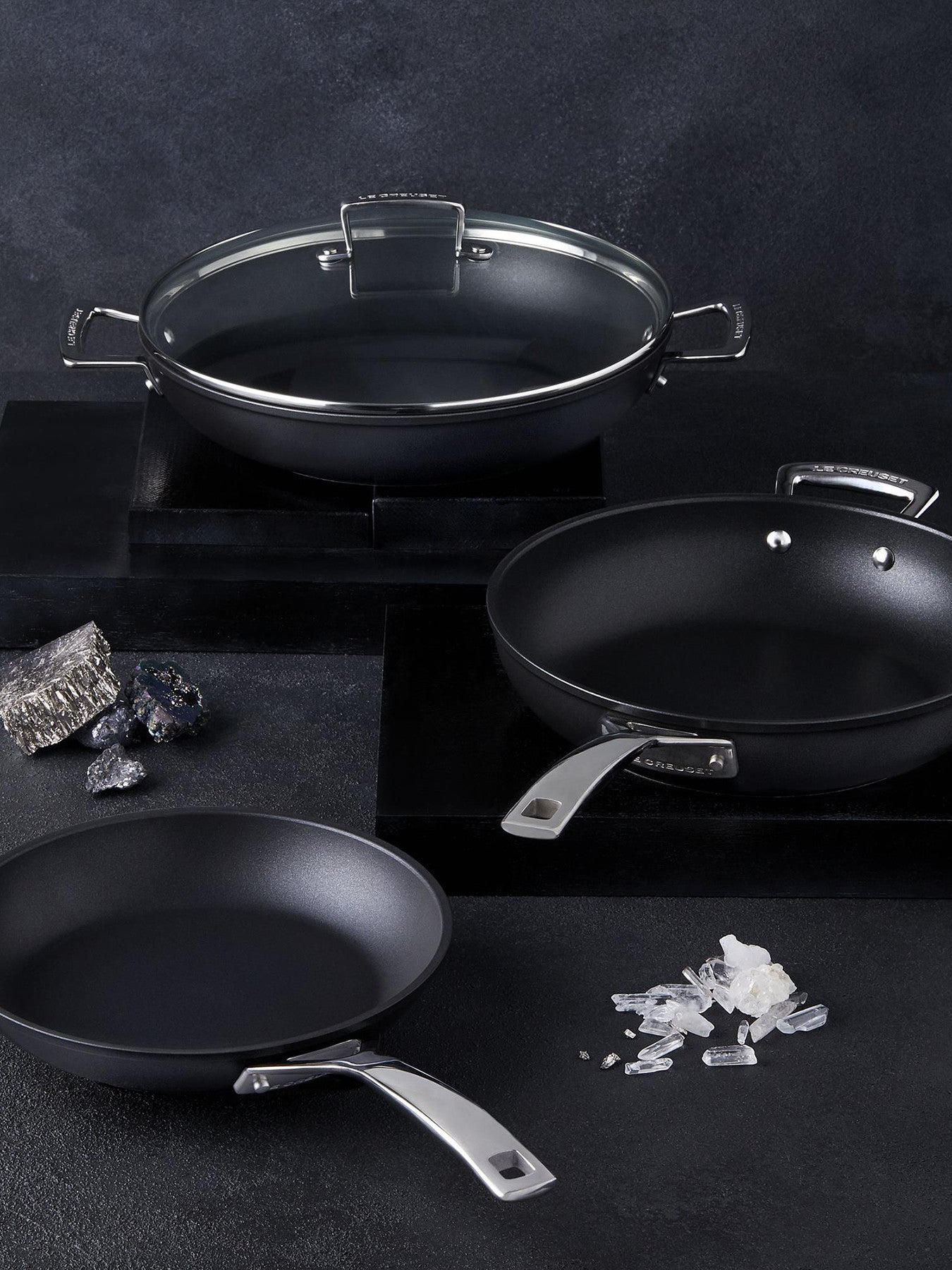 Toughened Non Stick Shallow Casserole with lid 26cm