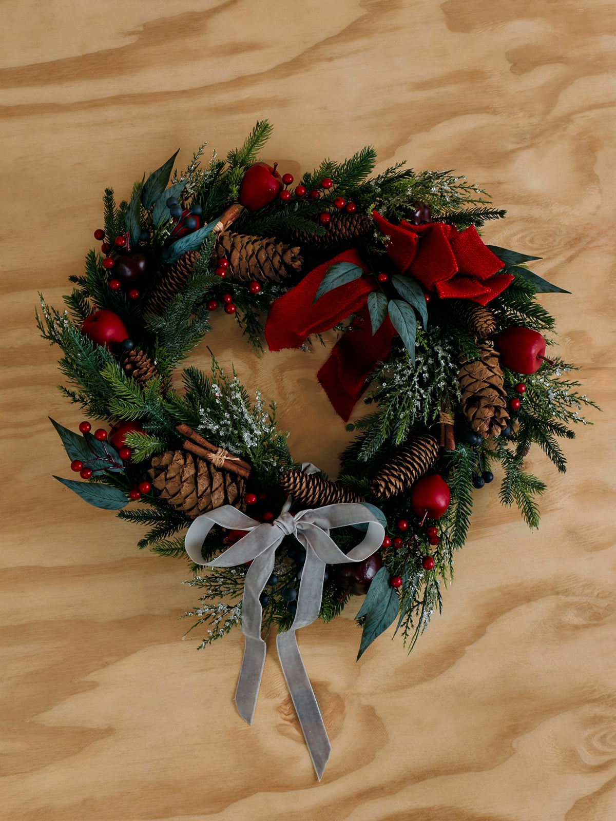 Exton Pine, Cinnamon & Berry Wreath 60cm