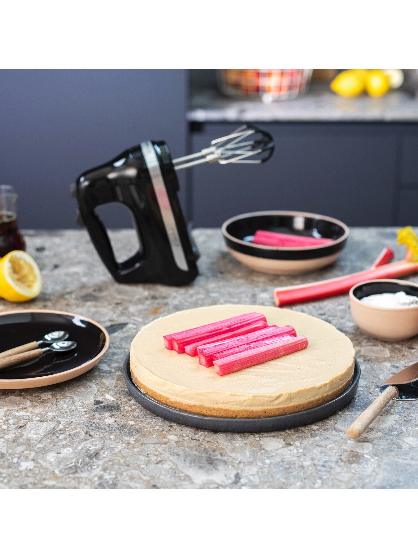 Hand Mixer 6 Speed with Flex Edge Beaters
