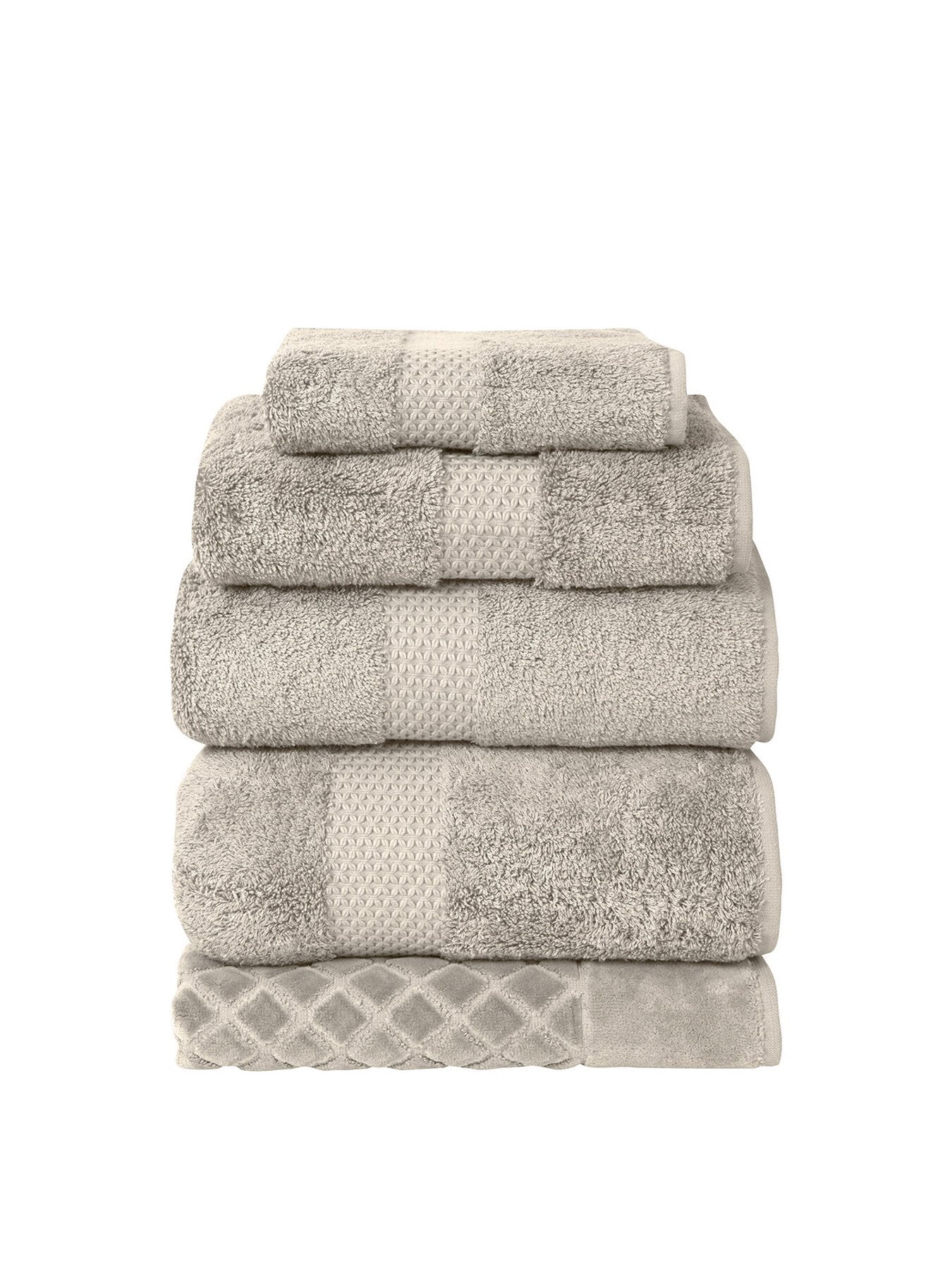 Etoile Bath Mat Collection
