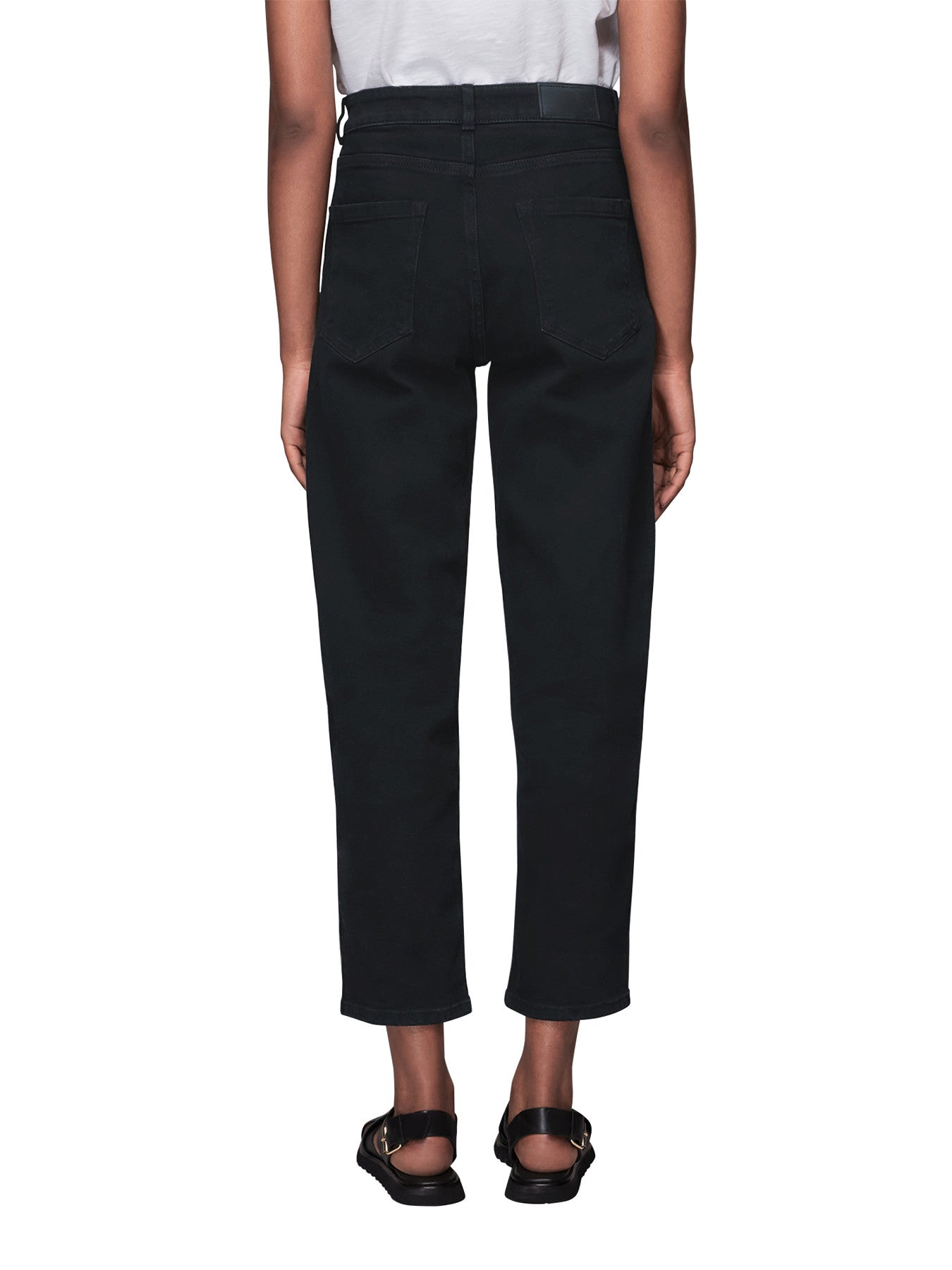 Stretch Barrel Leg Jean