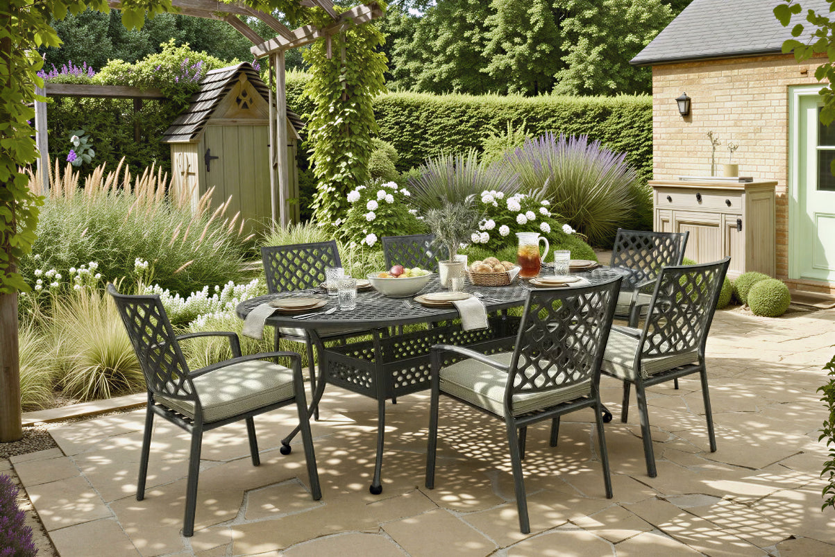 Avebury 6 Seat Oval Dining Set with Parasol & Base