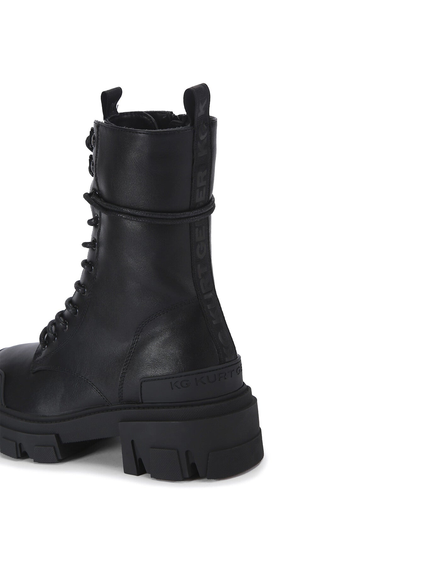 TREKKER LACE UP2