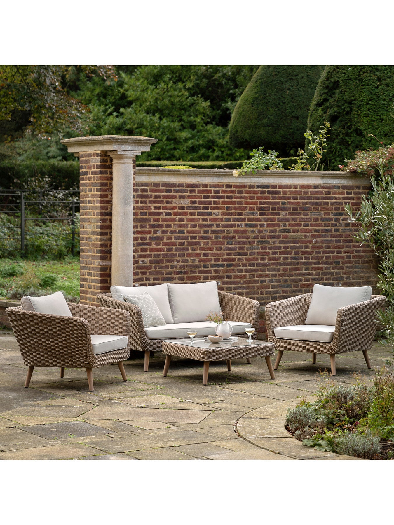 Avena 4-Seater Lounge Set
