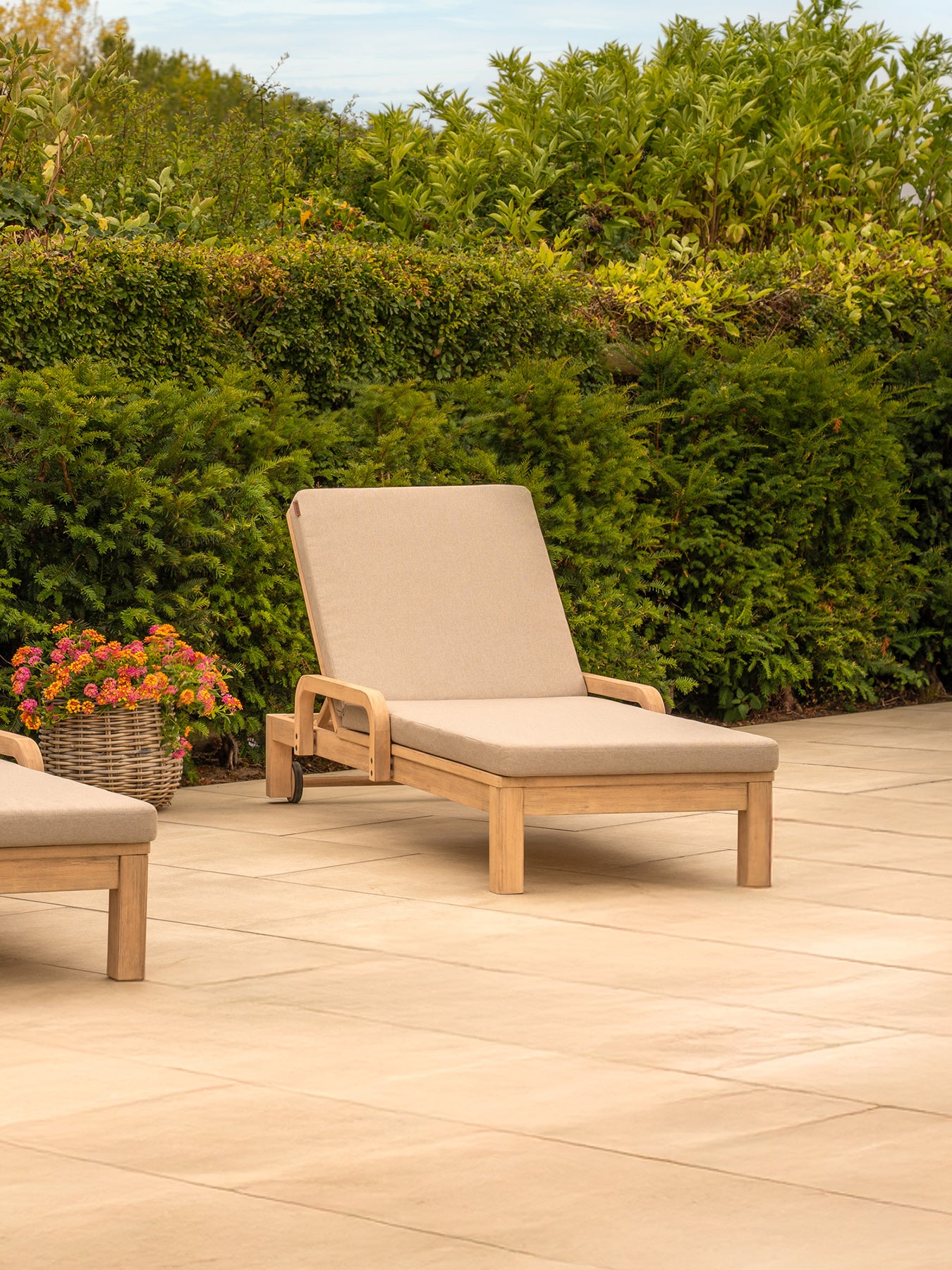 Cora Rope Garden Sun Lounger Cream