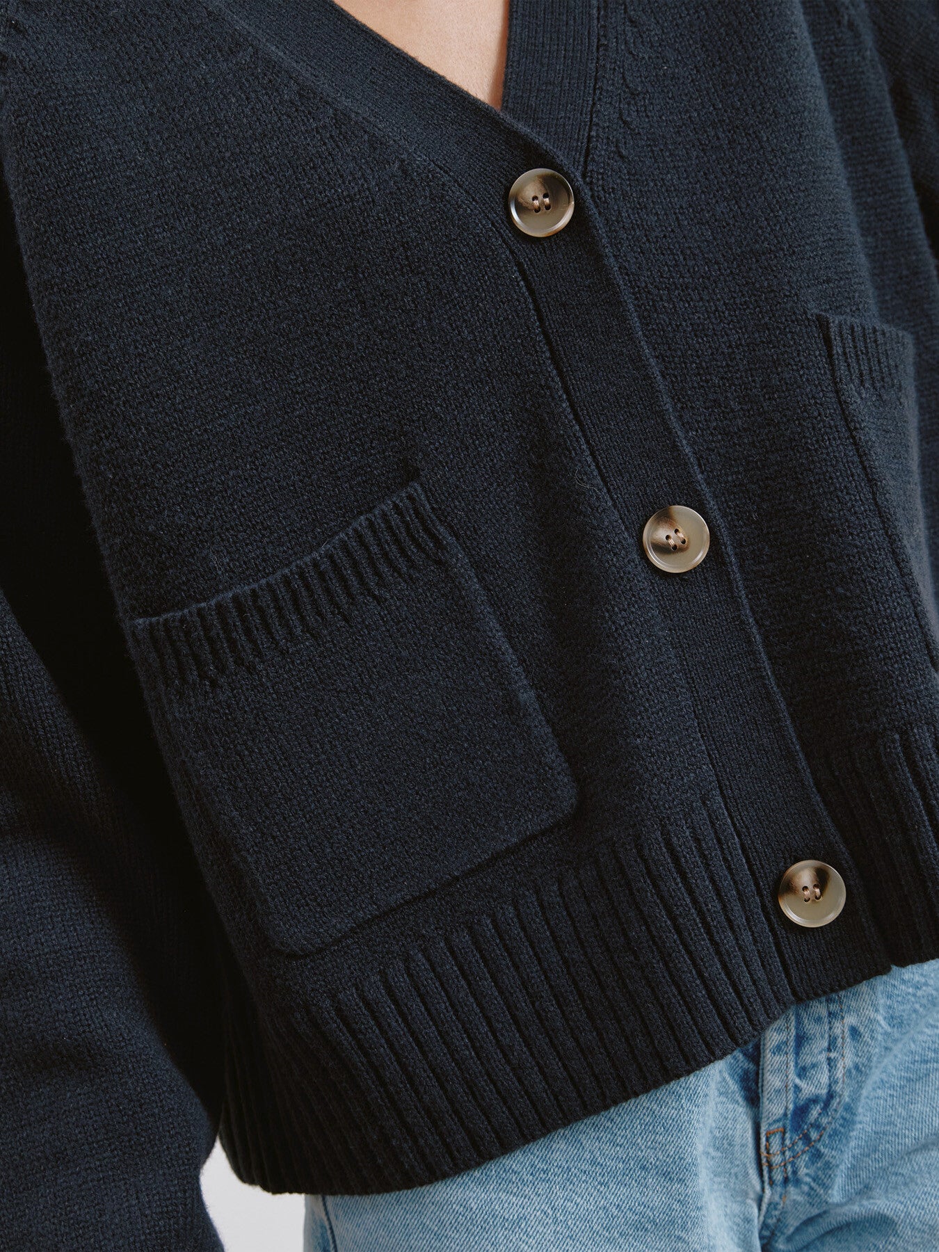 Relaxed V Neck Cardi Navy