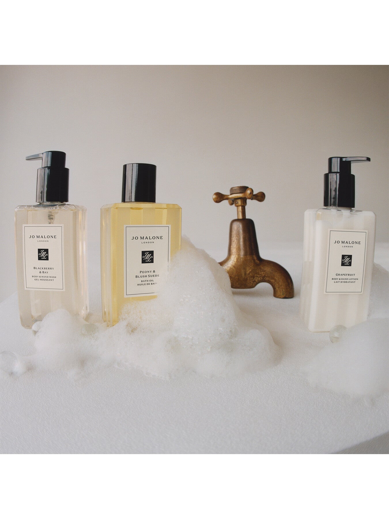 Peony and Blush Suede Bath Oil 250ml