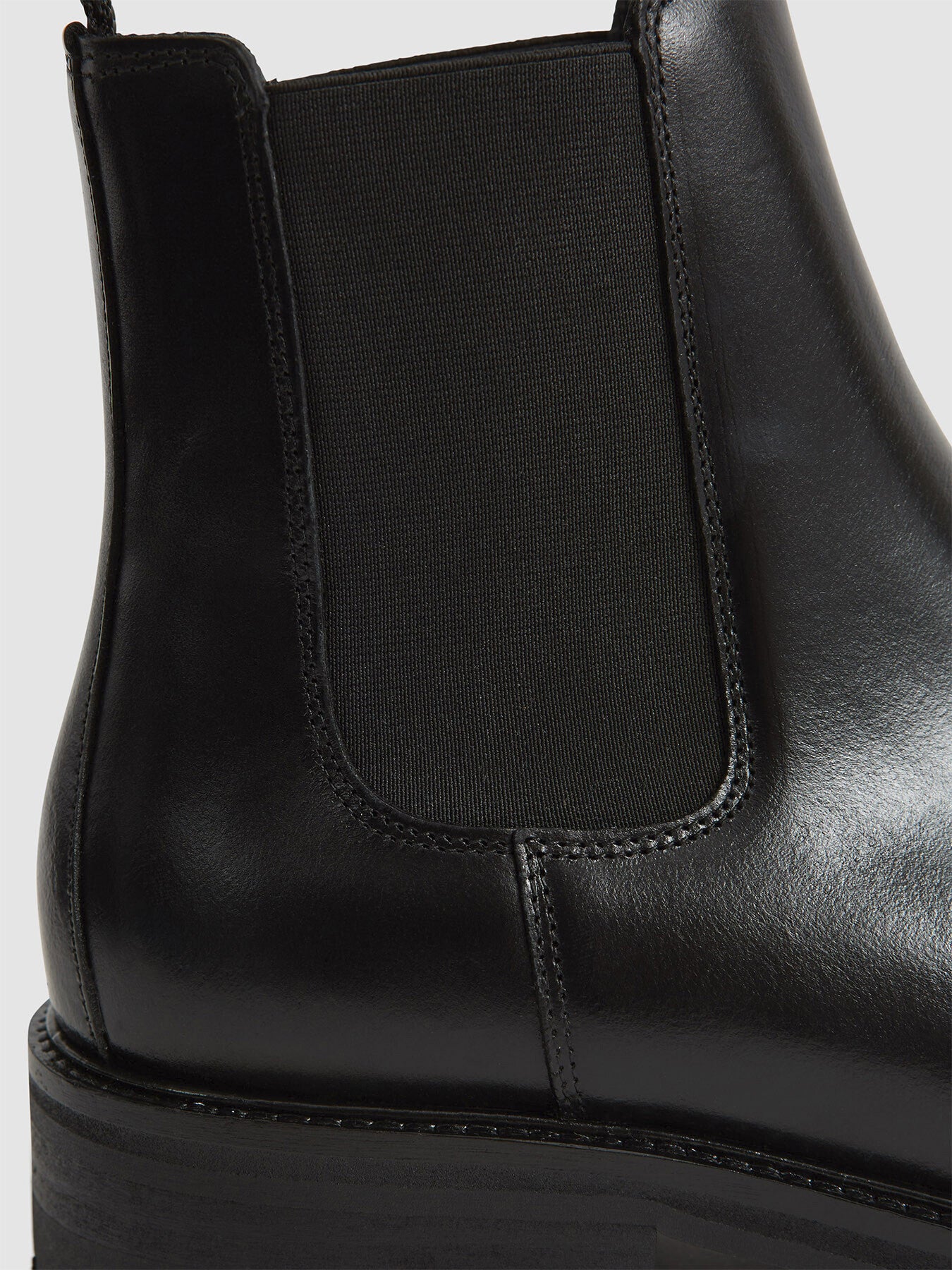 Chiltern Leather Chelsea Boots