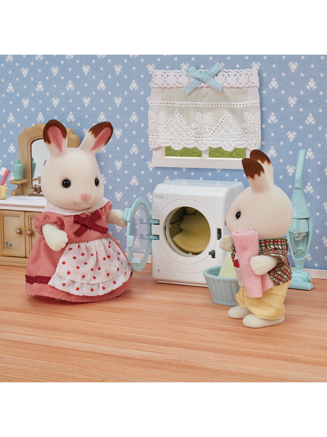 Laundry And Vacuum Cleaner Play Set