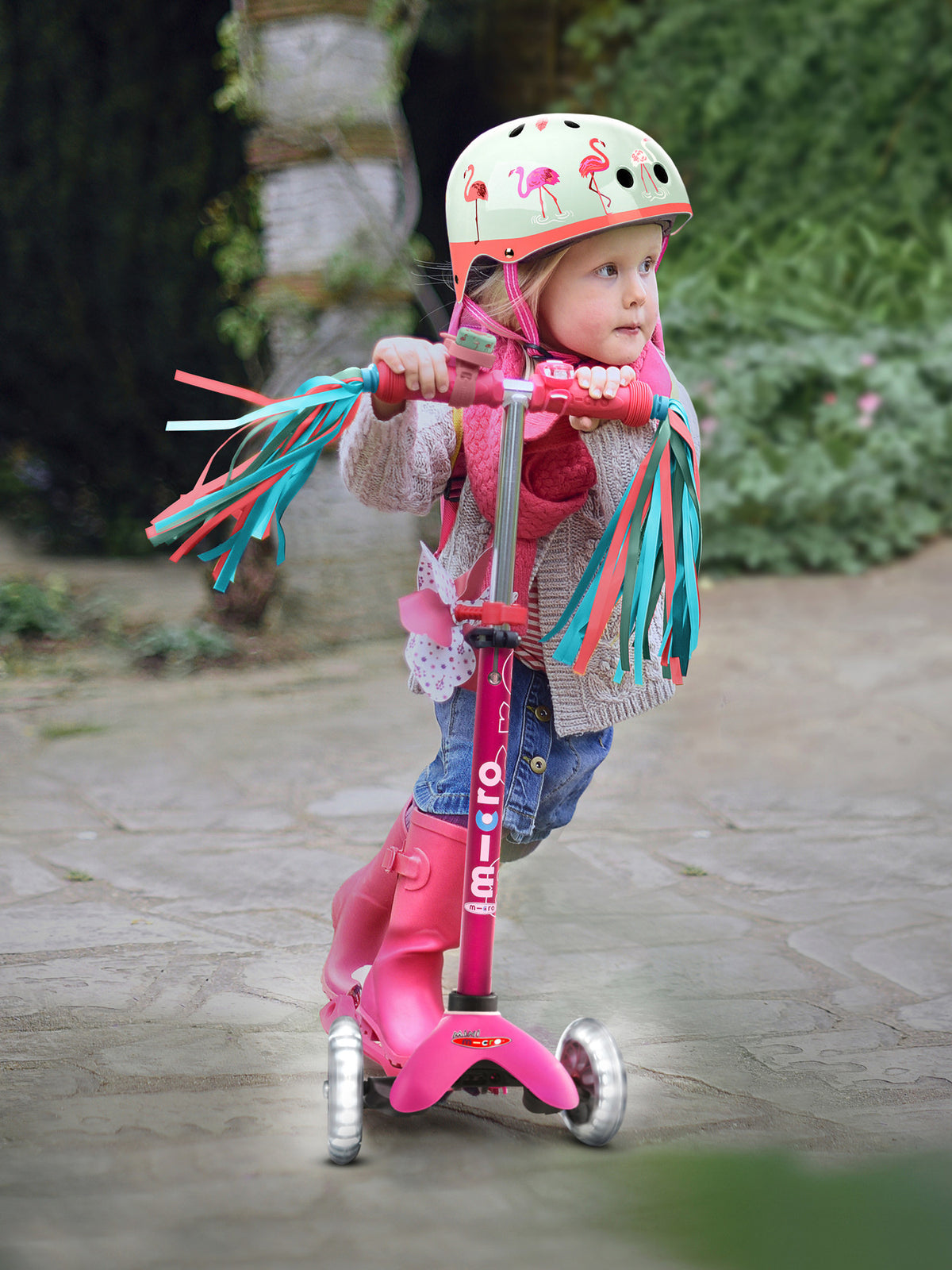 Mini Deluxe Scooter & Mermaid Helmet Bundle