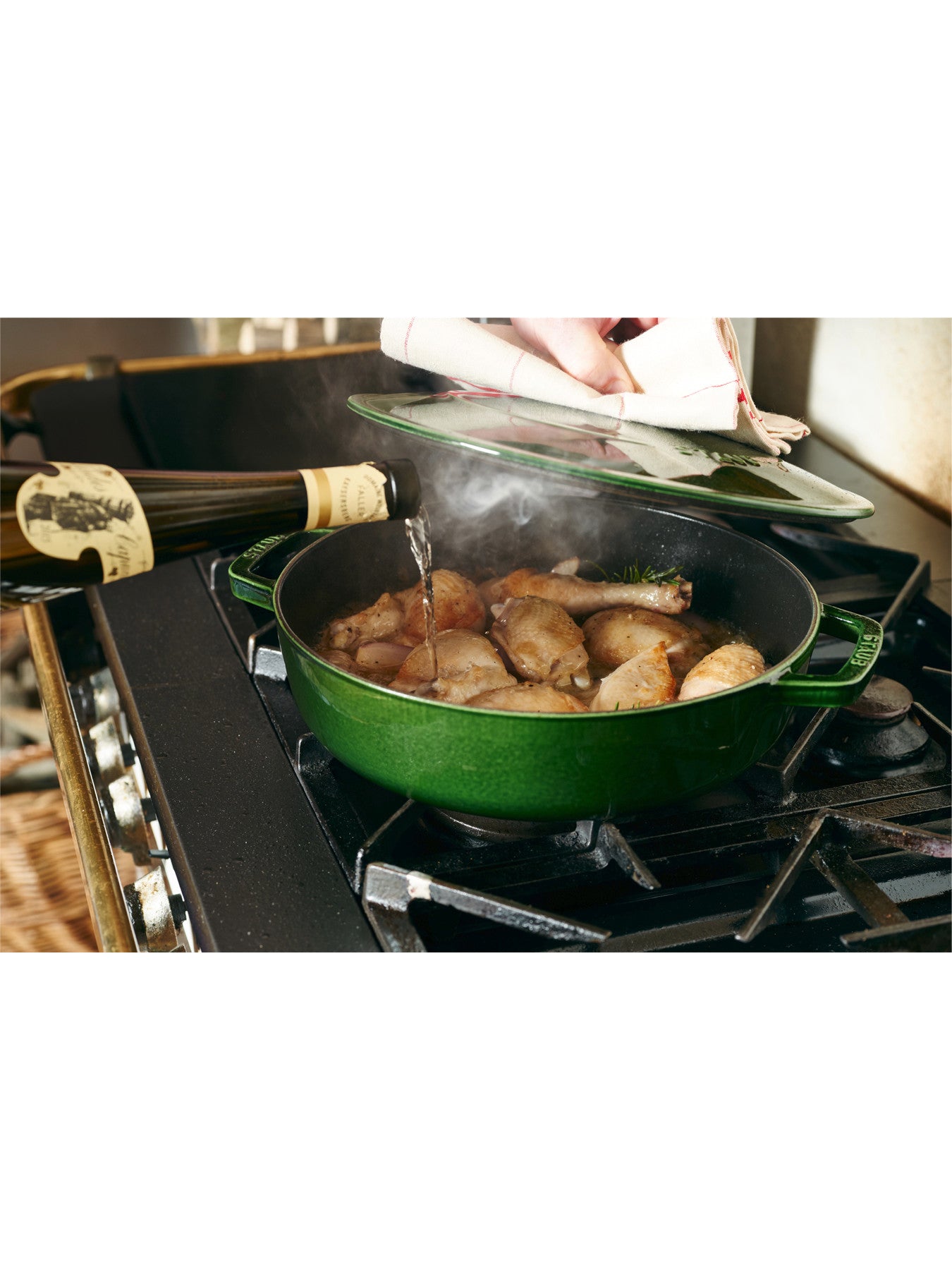 Round Cast Iron Saute Pan Chistera with Lid Basil 28cm