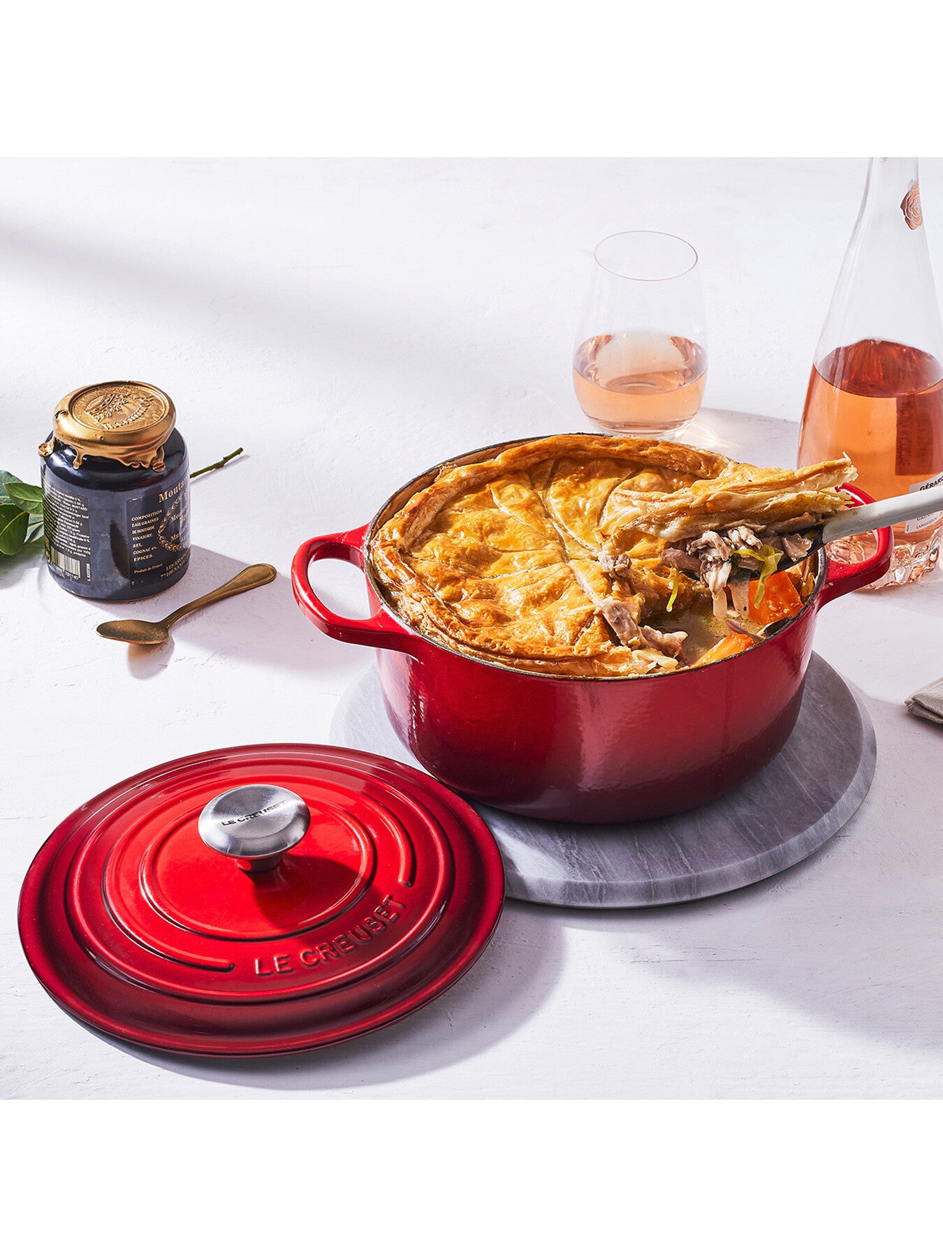 Cast Iron Round Casserole 24cm Cerise