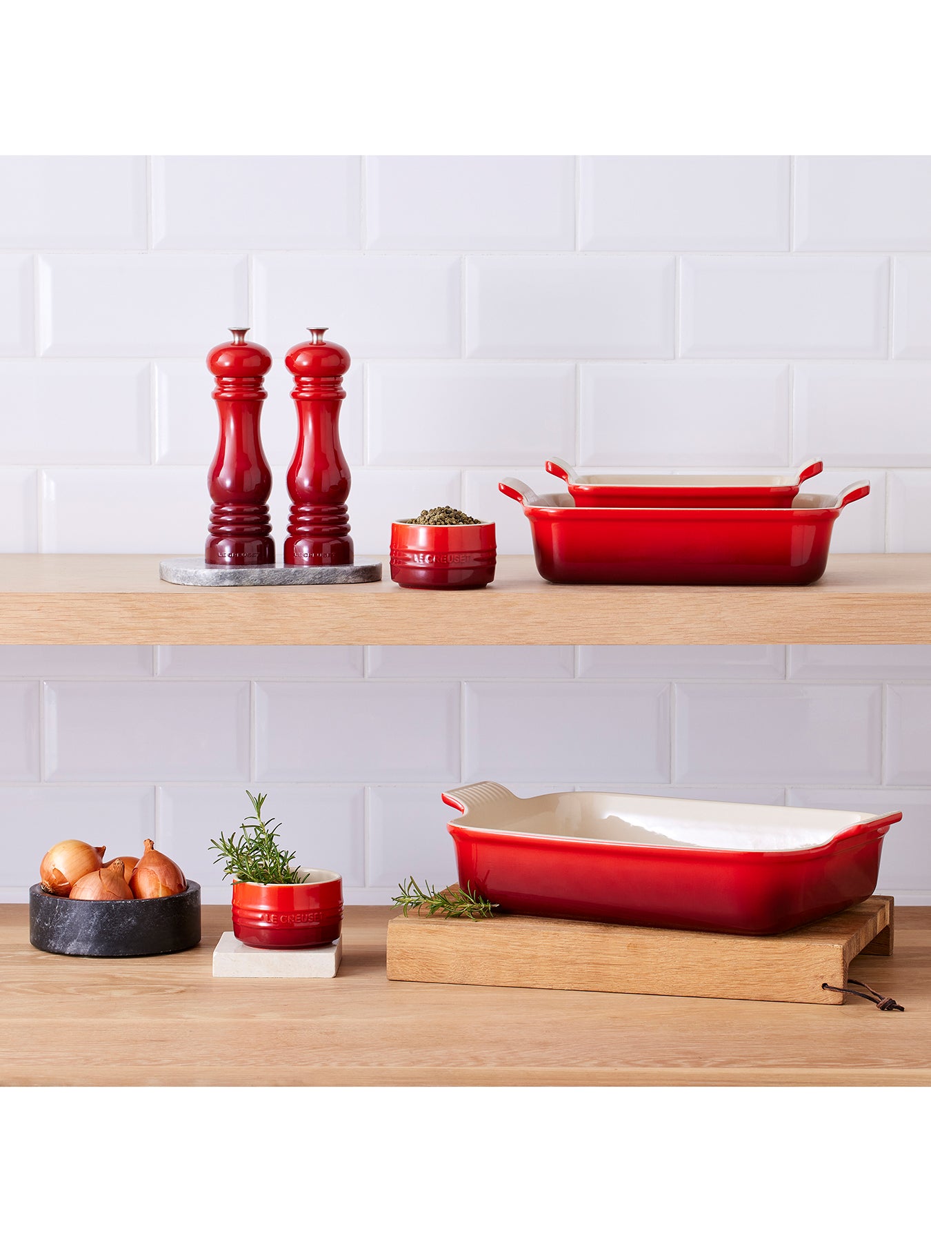 Stoneware Heritage Rectangular Dish 26cm Cerise