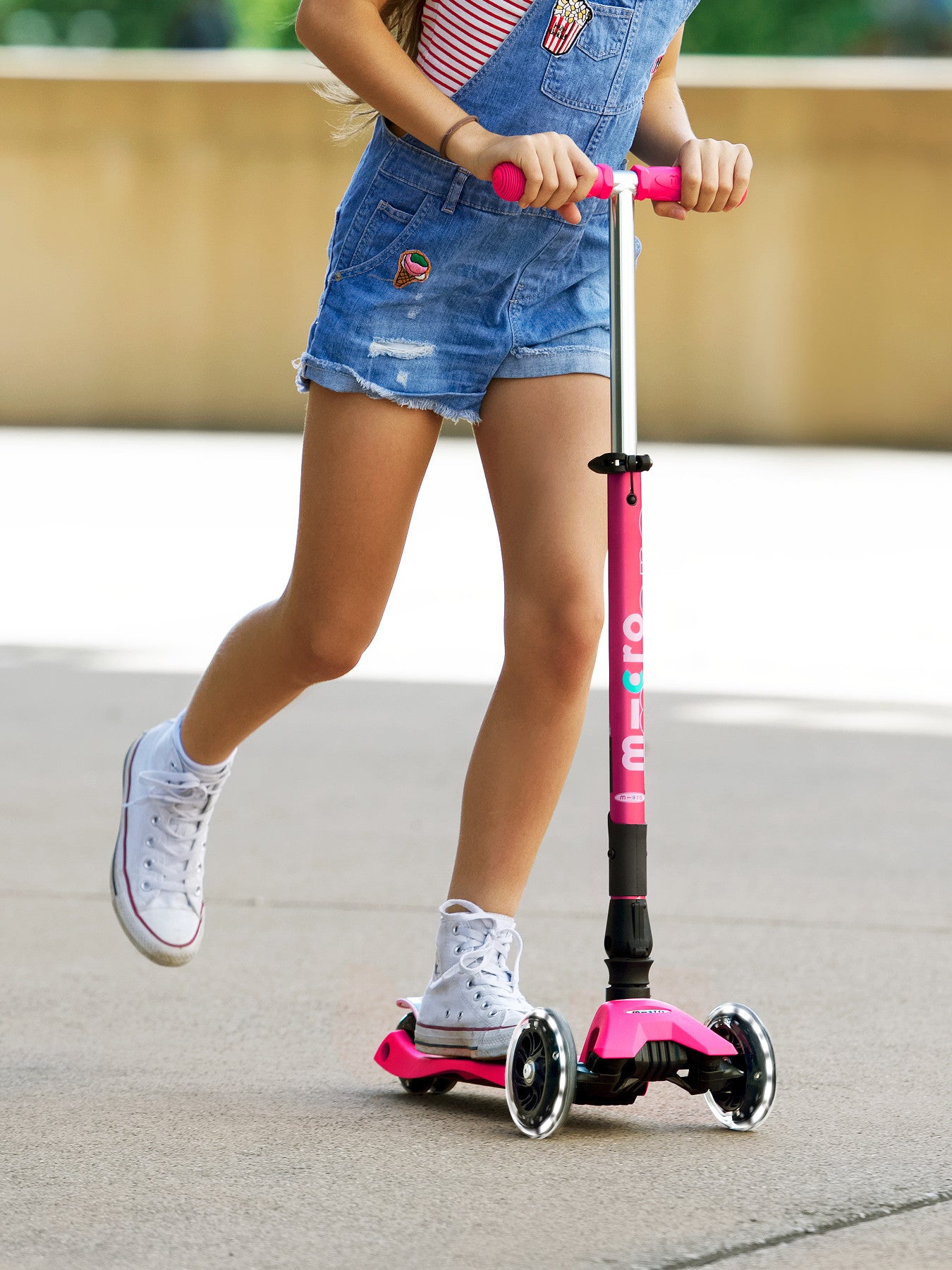 Kids’ Maxi Deluxe LED Foldable Scooter Pink