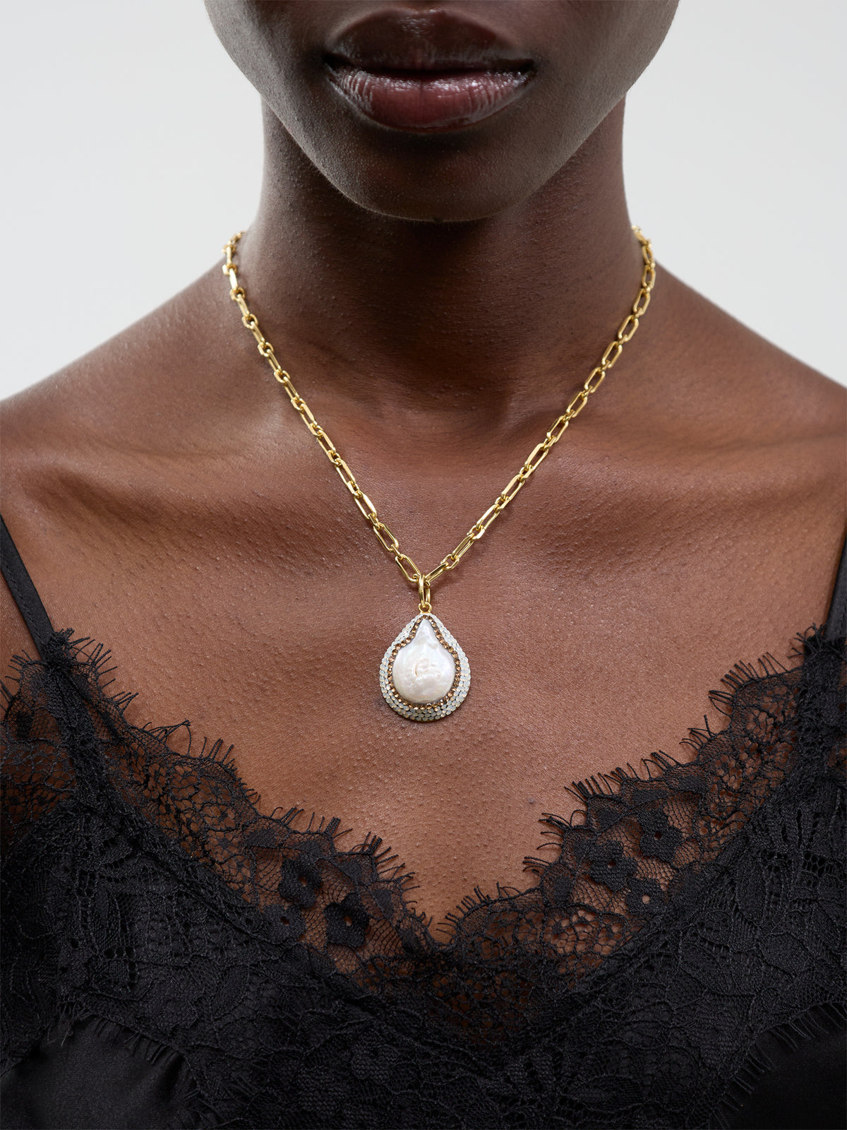 Barqoue Pearl Necklace 18kt Gold Plated Silver/Baroque Pearl