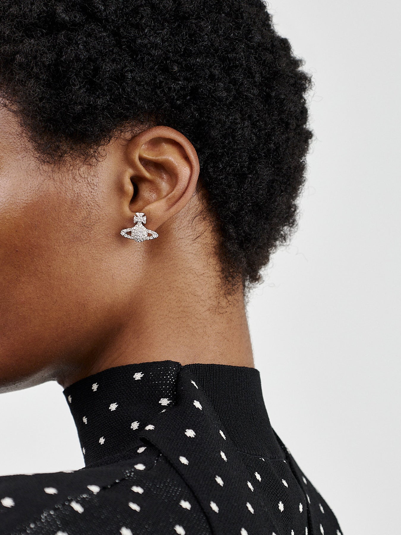Grace Bas Relief Stud Earrings Platinum/Crystal
