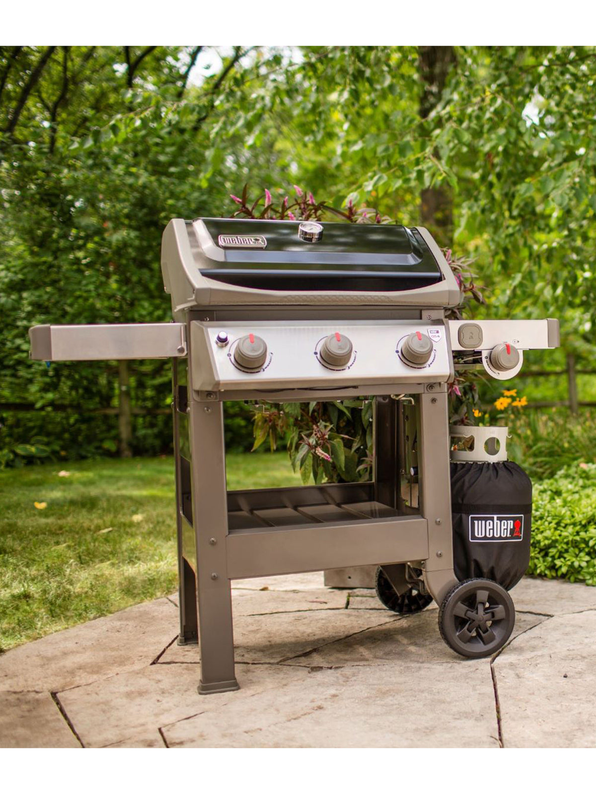 Spirit II E-320 GBS, 3-Burner Gas BBQ