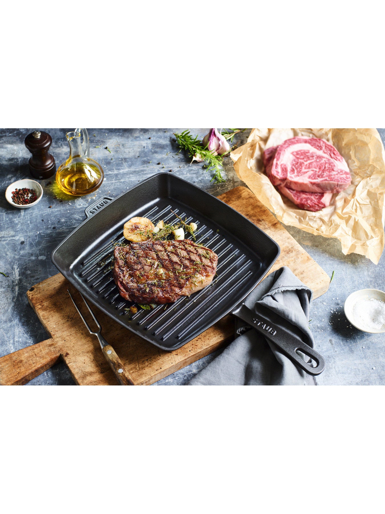 Square Cast Iron American Grill Black
