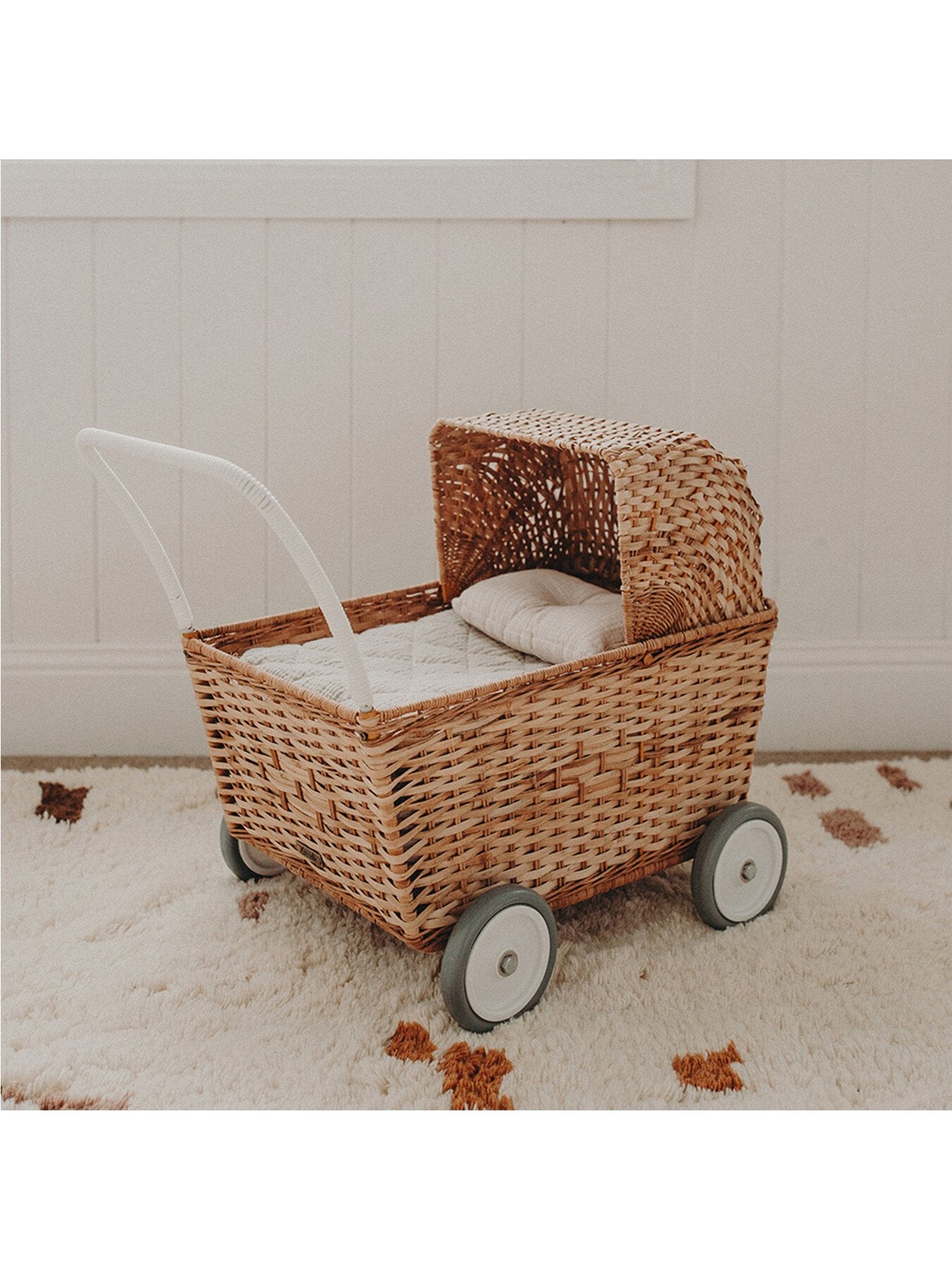 Rattan Strolley