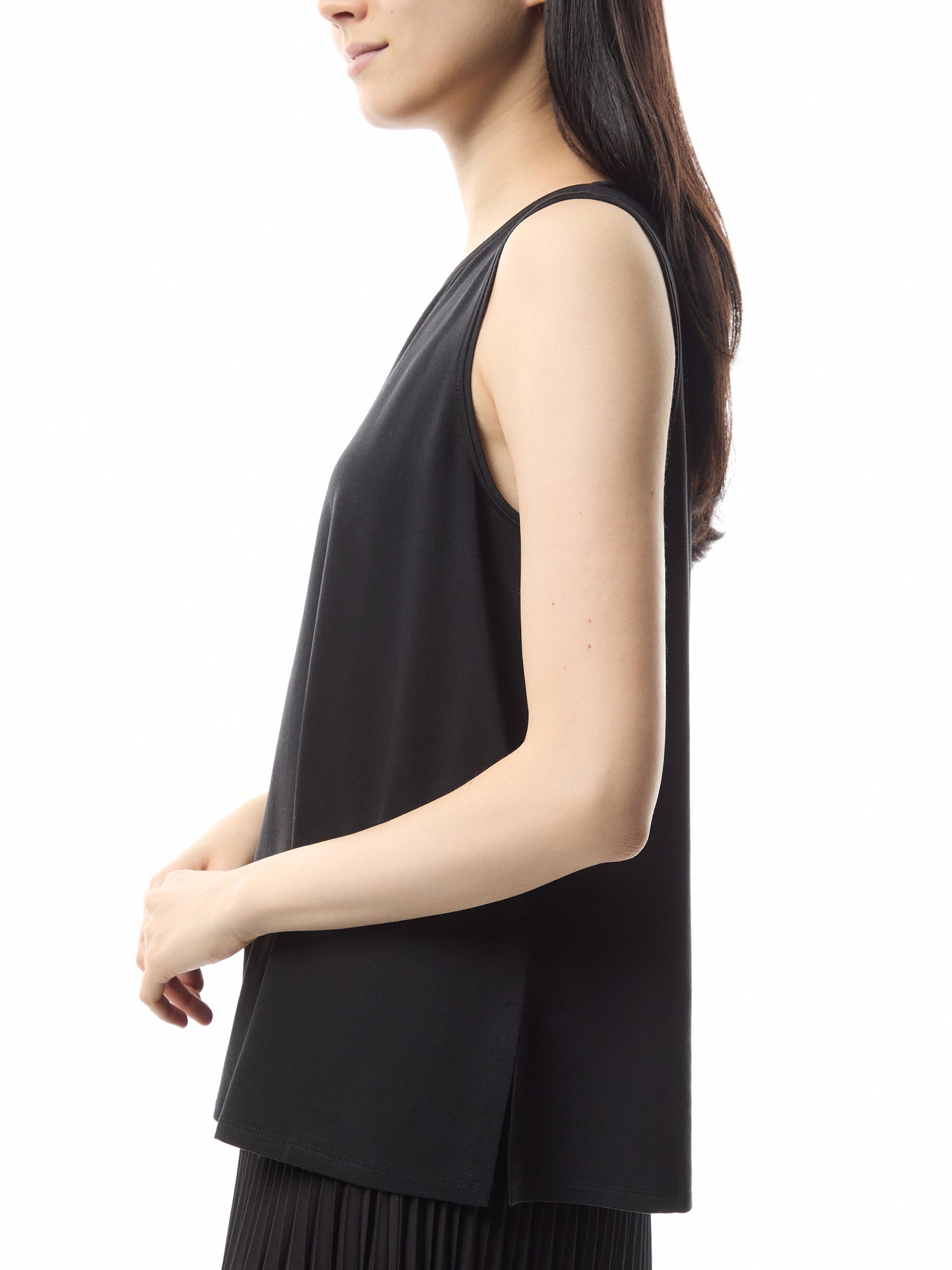 Jewel Neck Shell