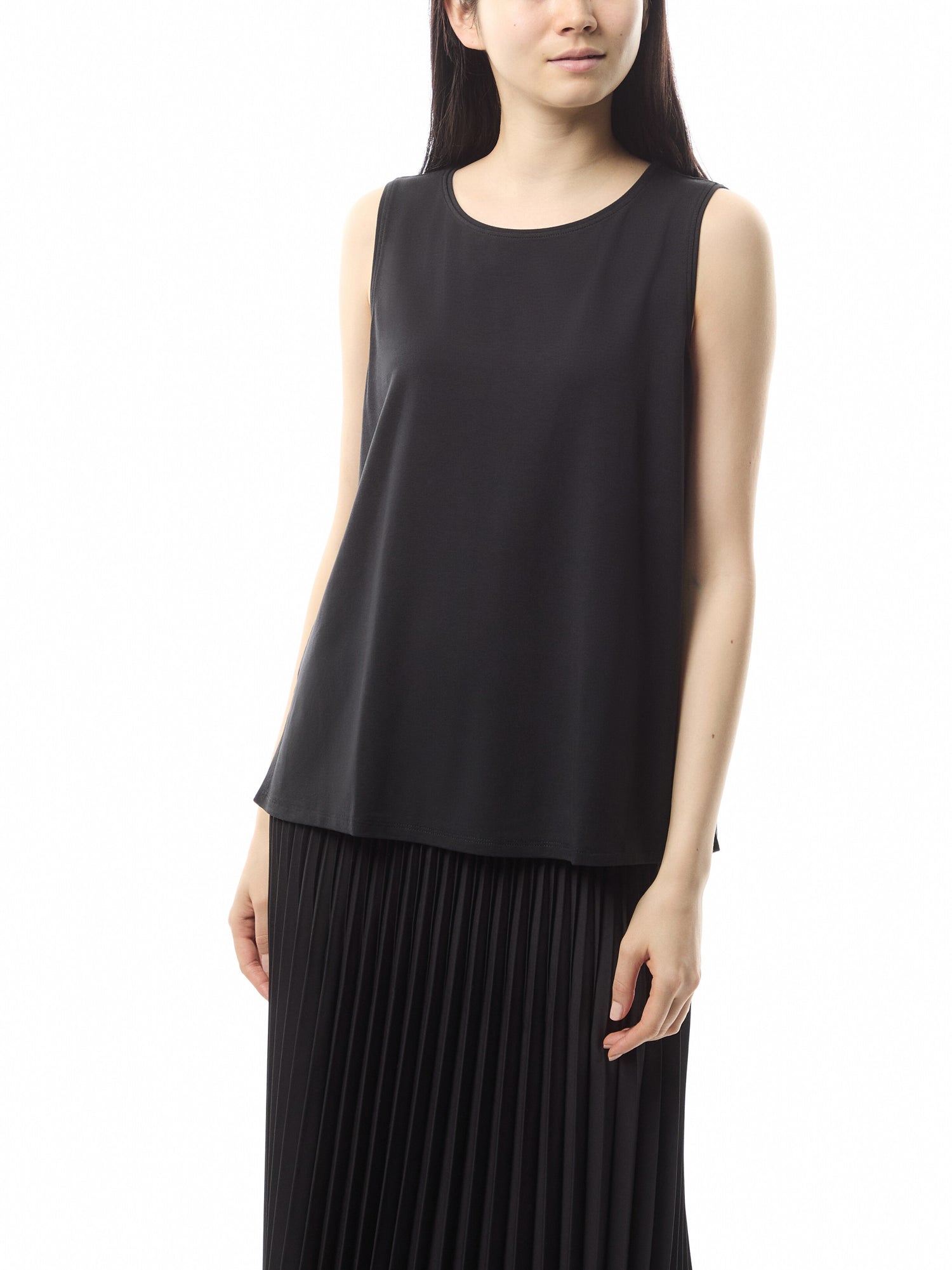 Jewel Neck Shell
