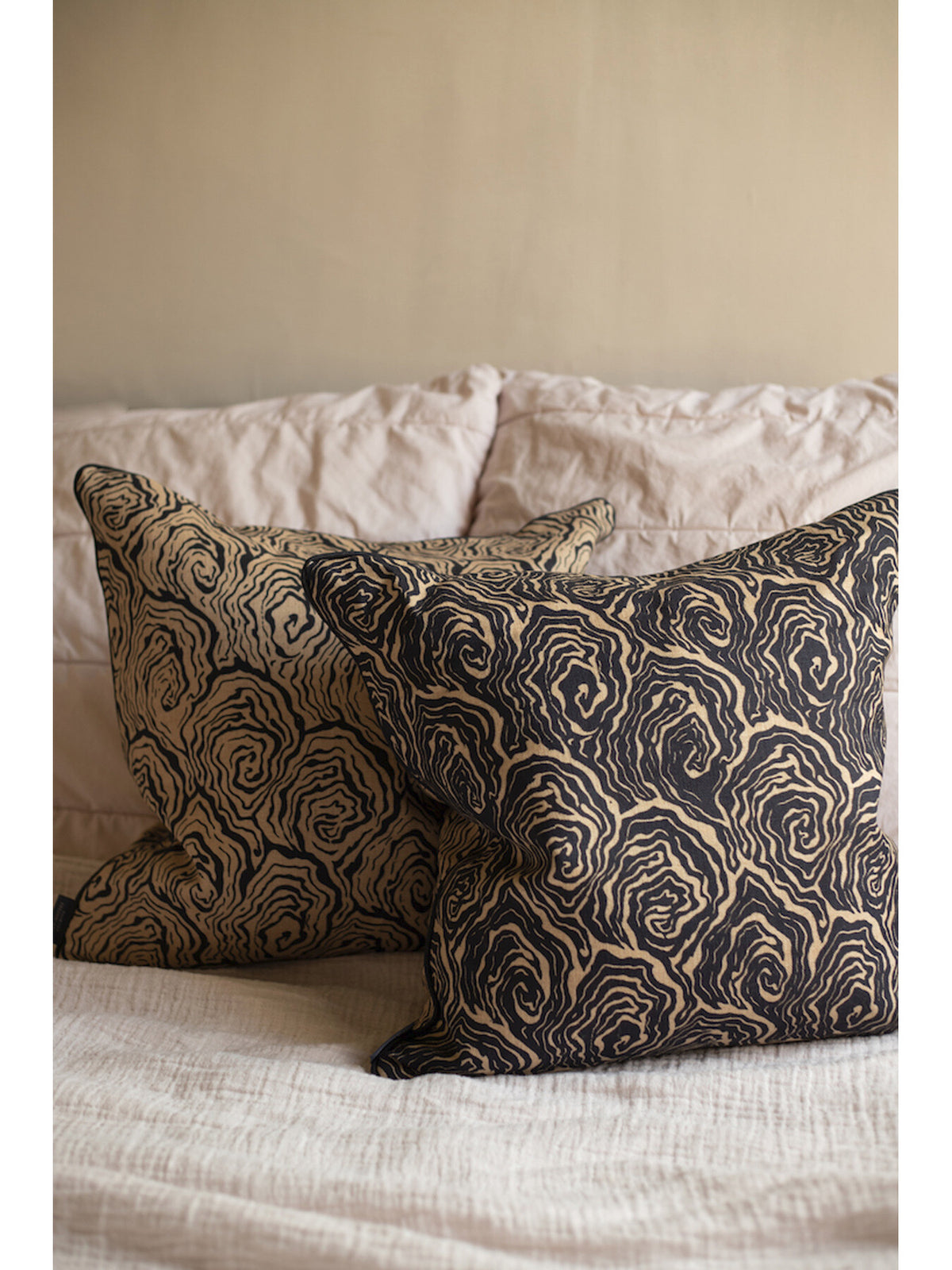 Oysters Cushion