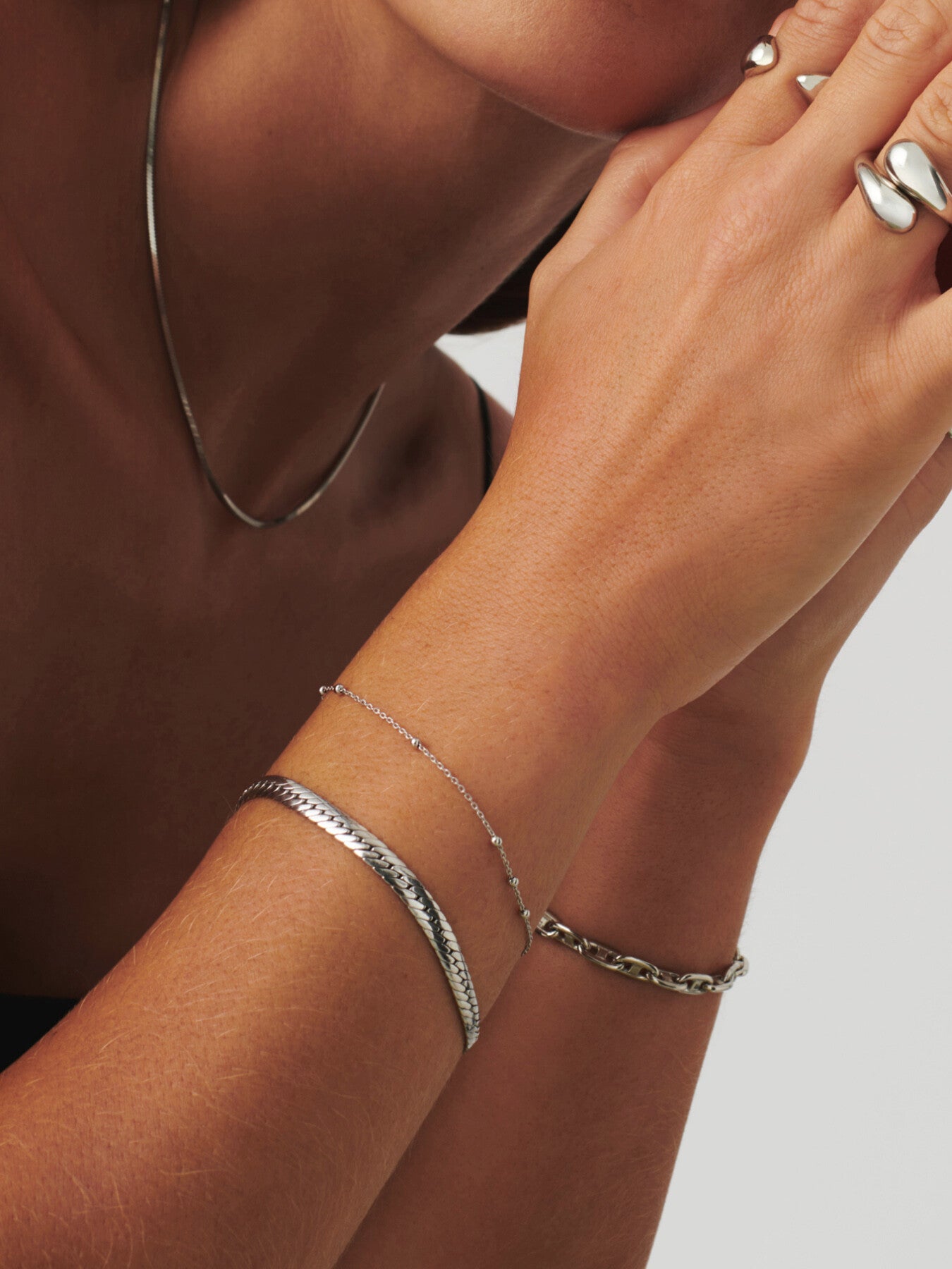Orb Chain Bracelet