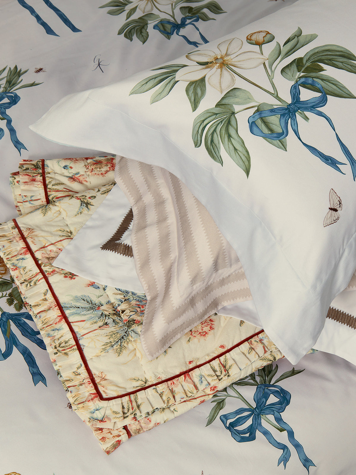 Cupids Beau Elegant Duvet Cover Collection