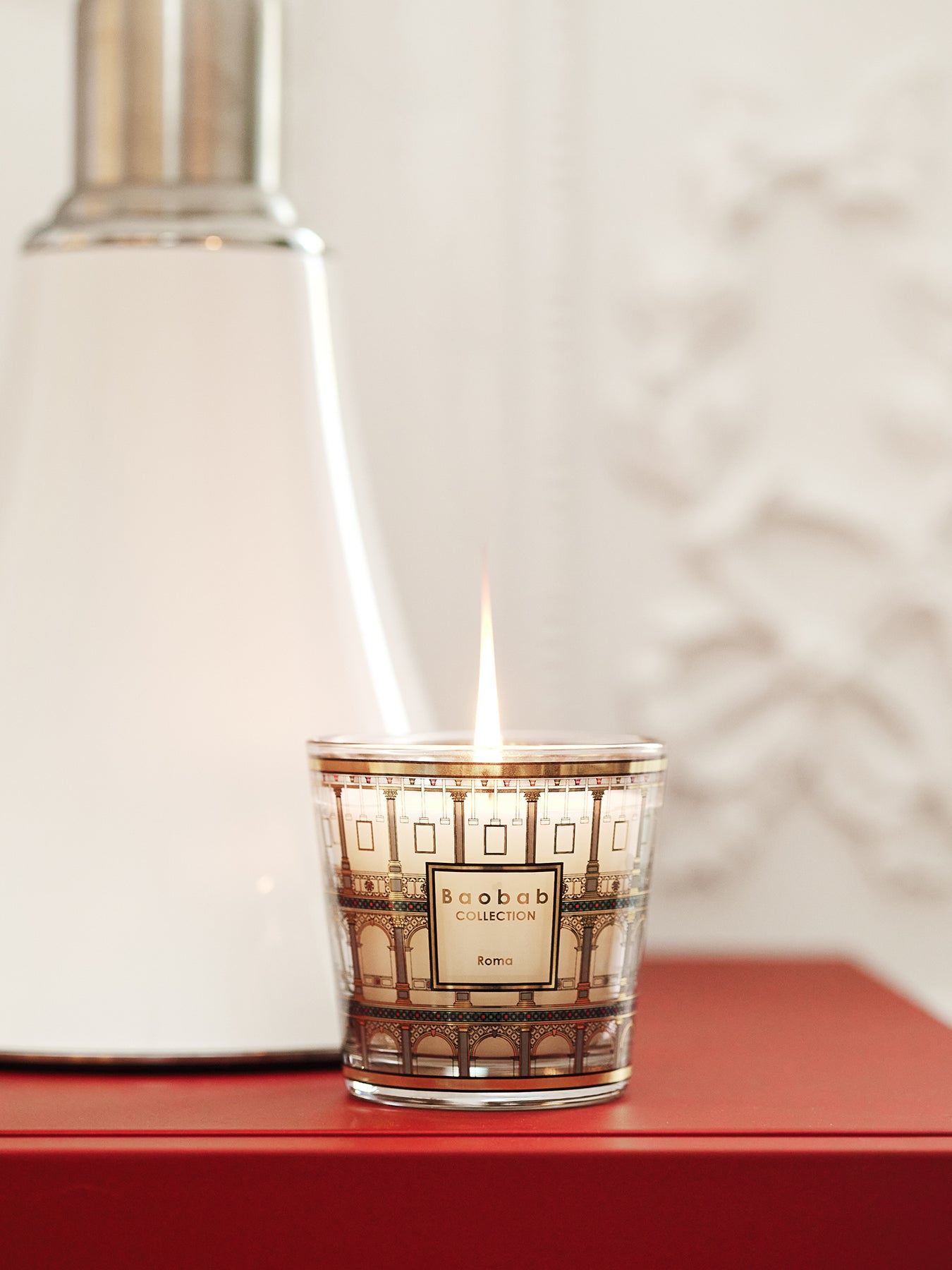 Roma Scented Candle 190g