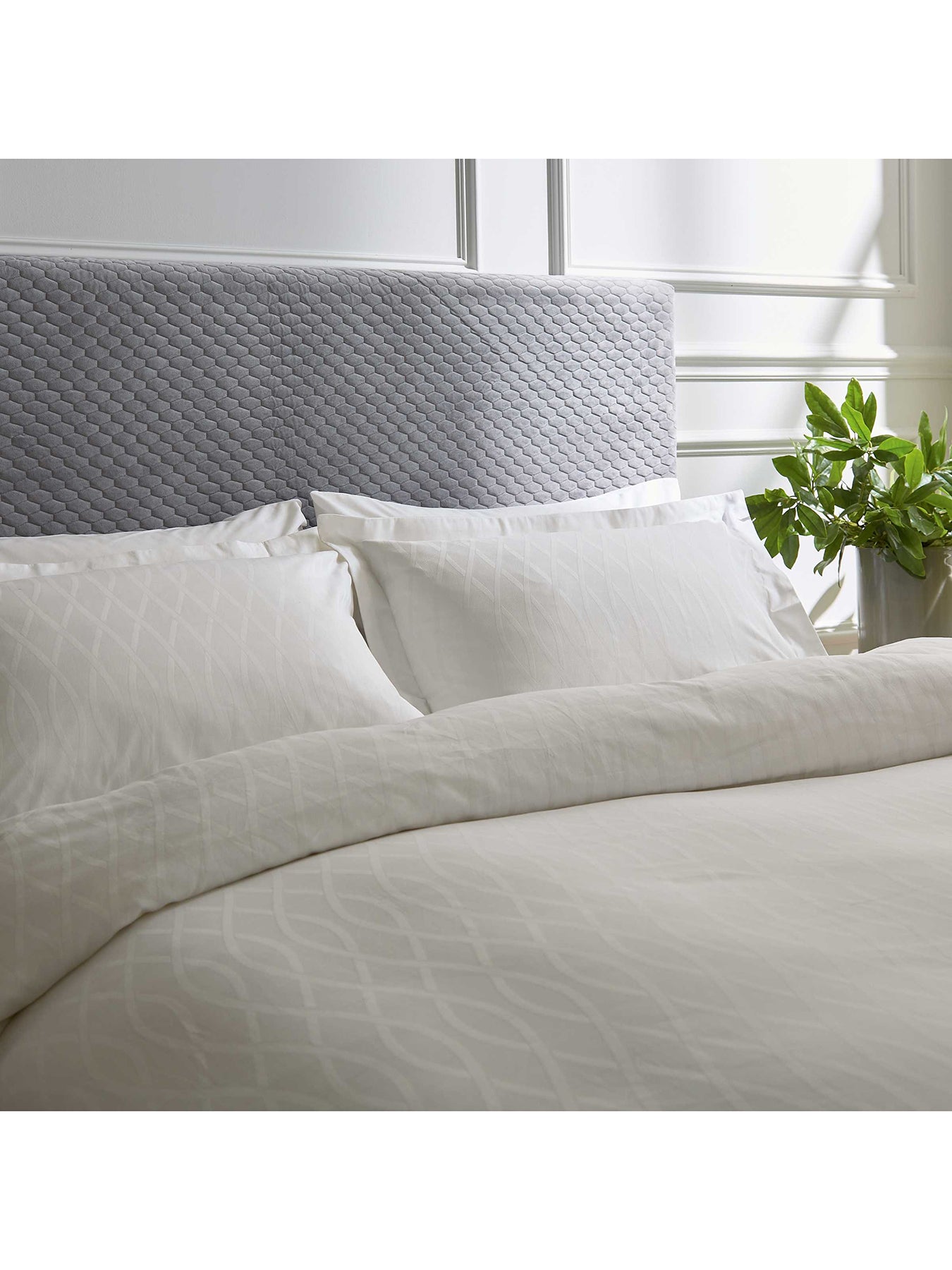 Ravello 250 thread count Chalk Cover Set White King
