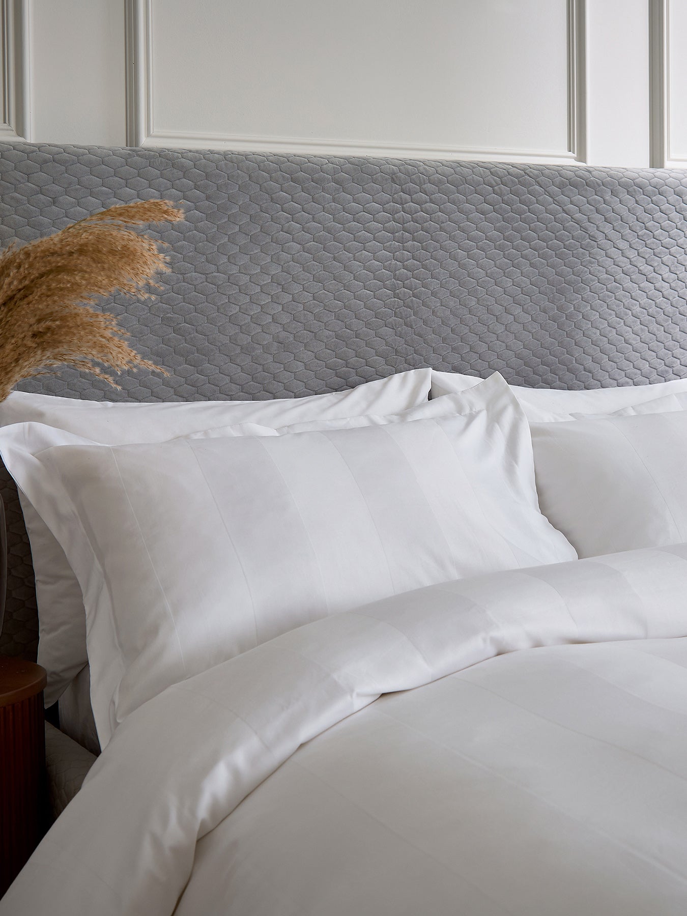 Serra Dobby Stripe White Cover Set