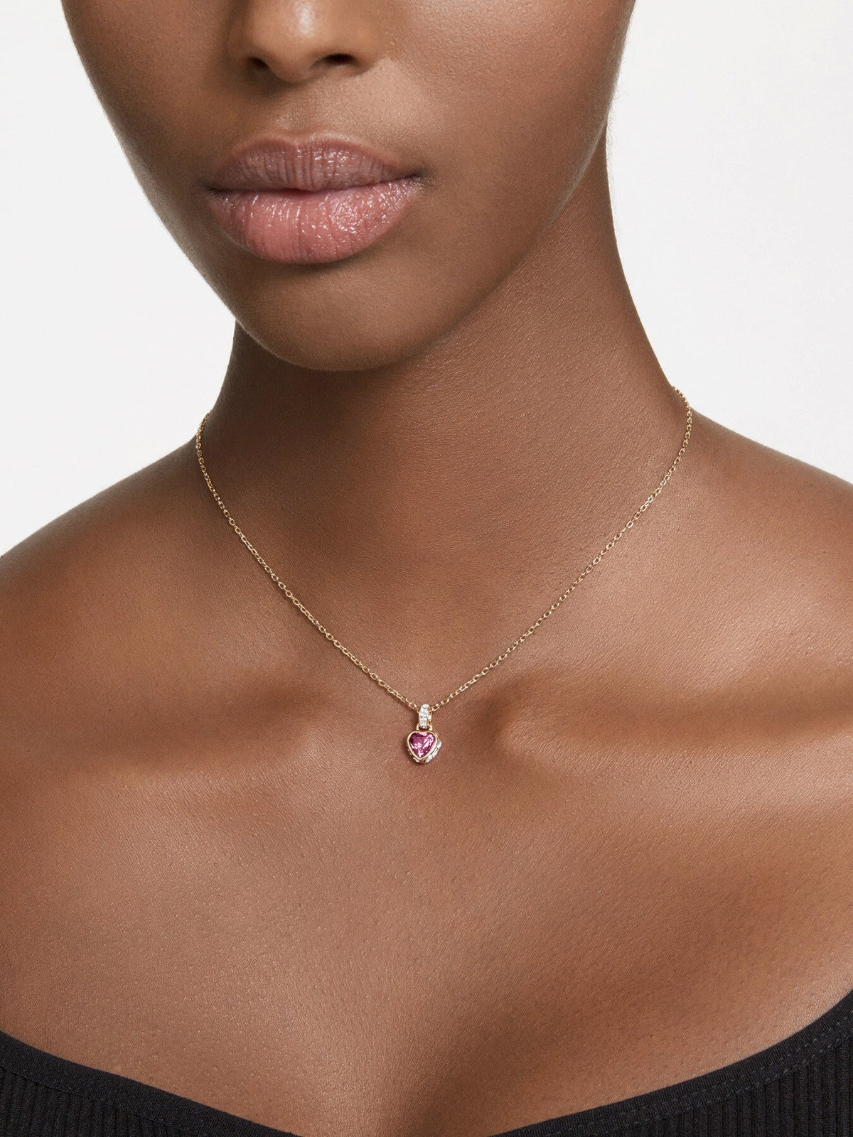 Stilla Heart Pendant Necklace