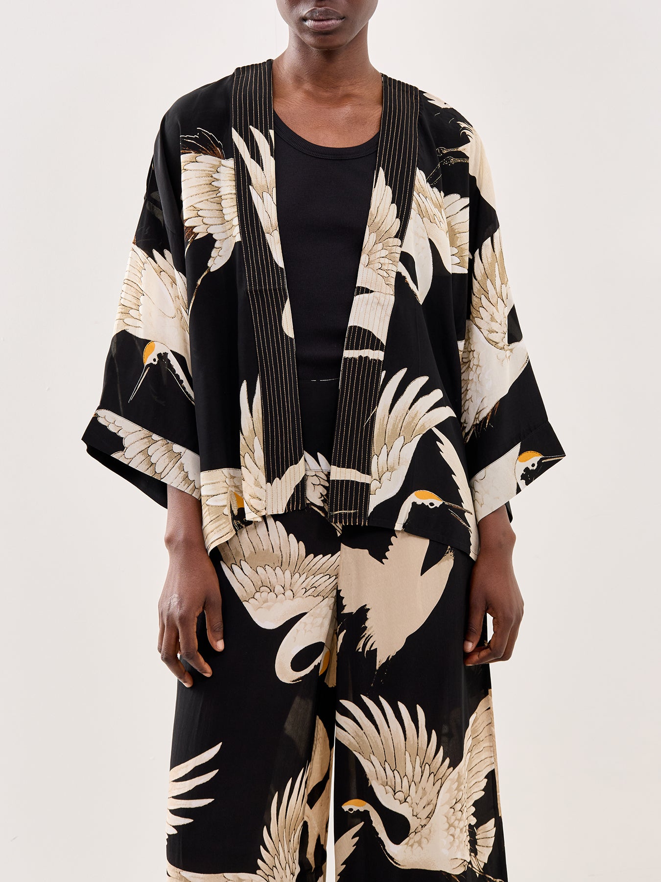 Crepe Kimono Stork Black