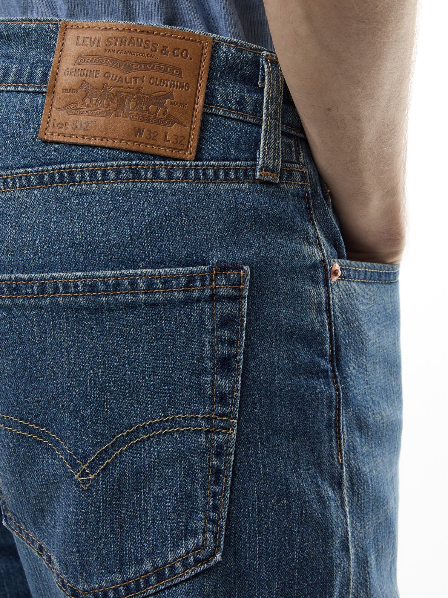 512 Slim Tapered Jeans