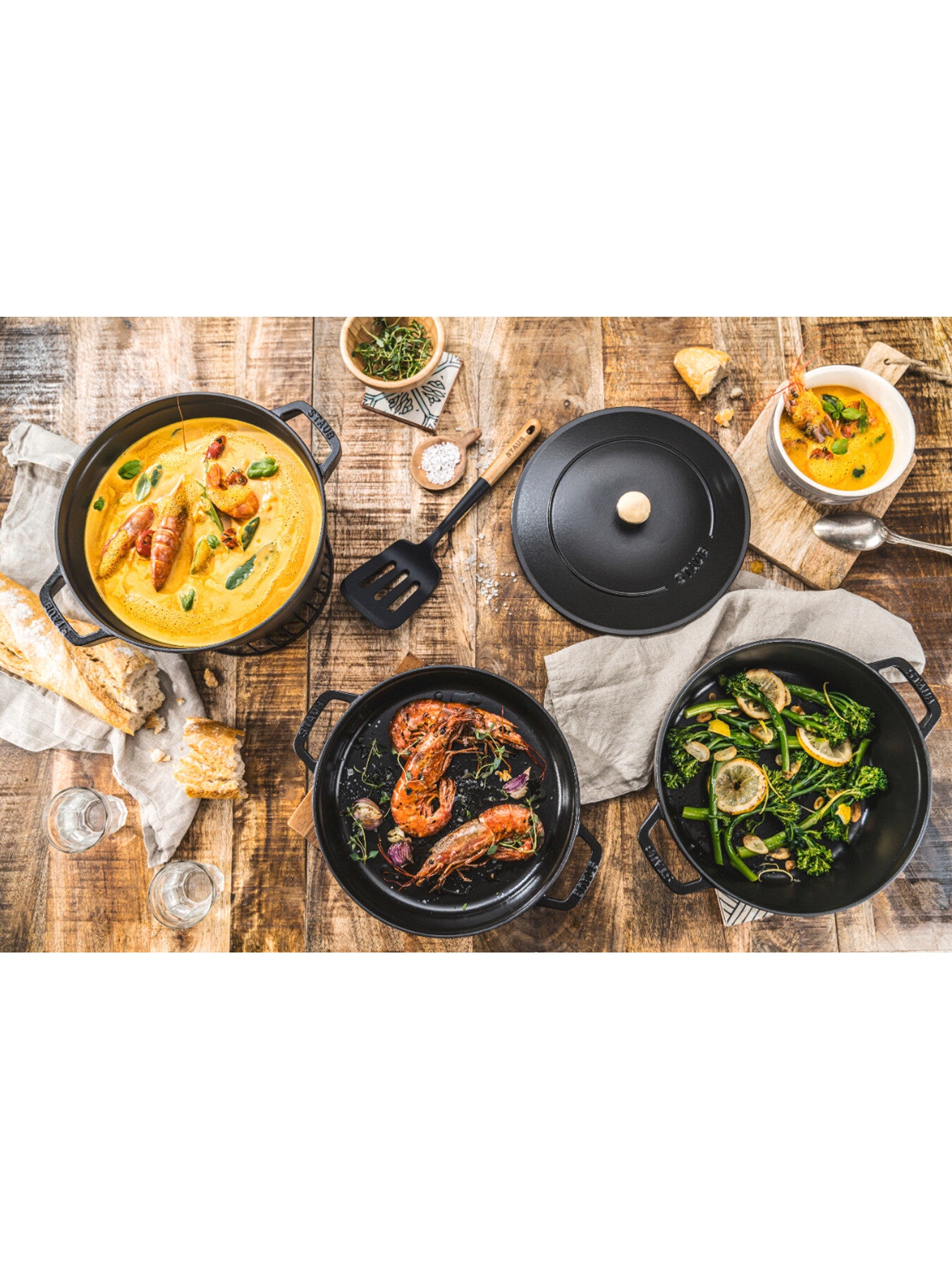 Cast Iron Pot Set 3pc Stackable Black