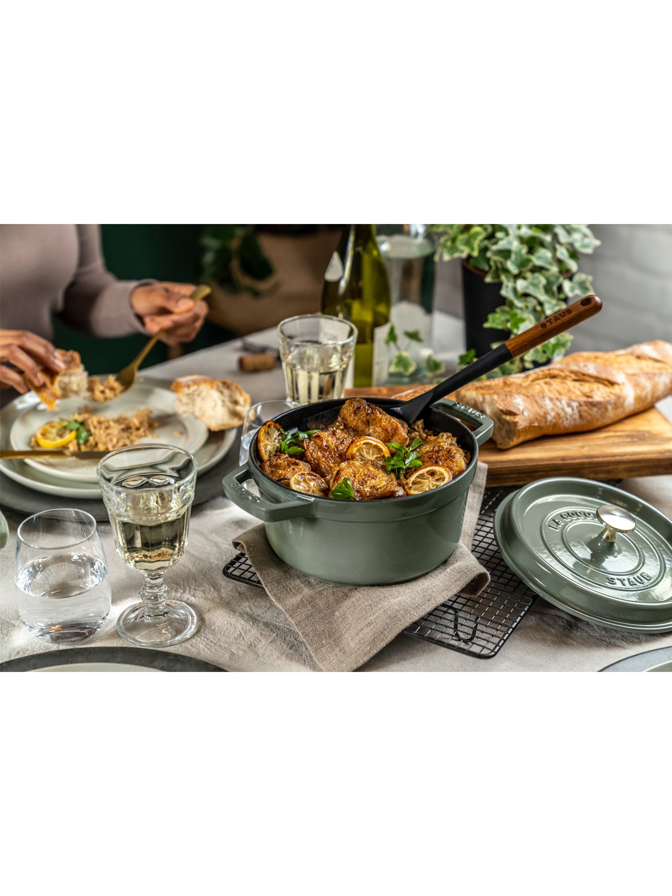 Cocotte Round Black 30cm
