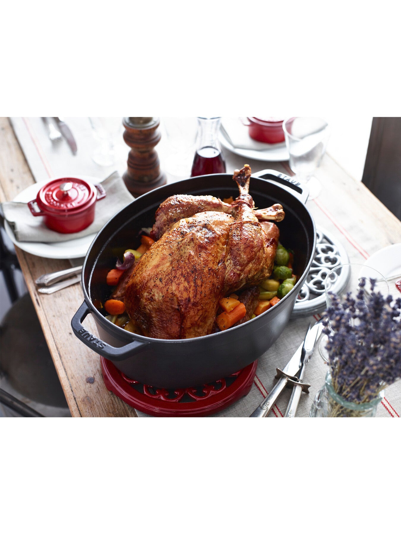 Oval Cast Iron Cocotte Black