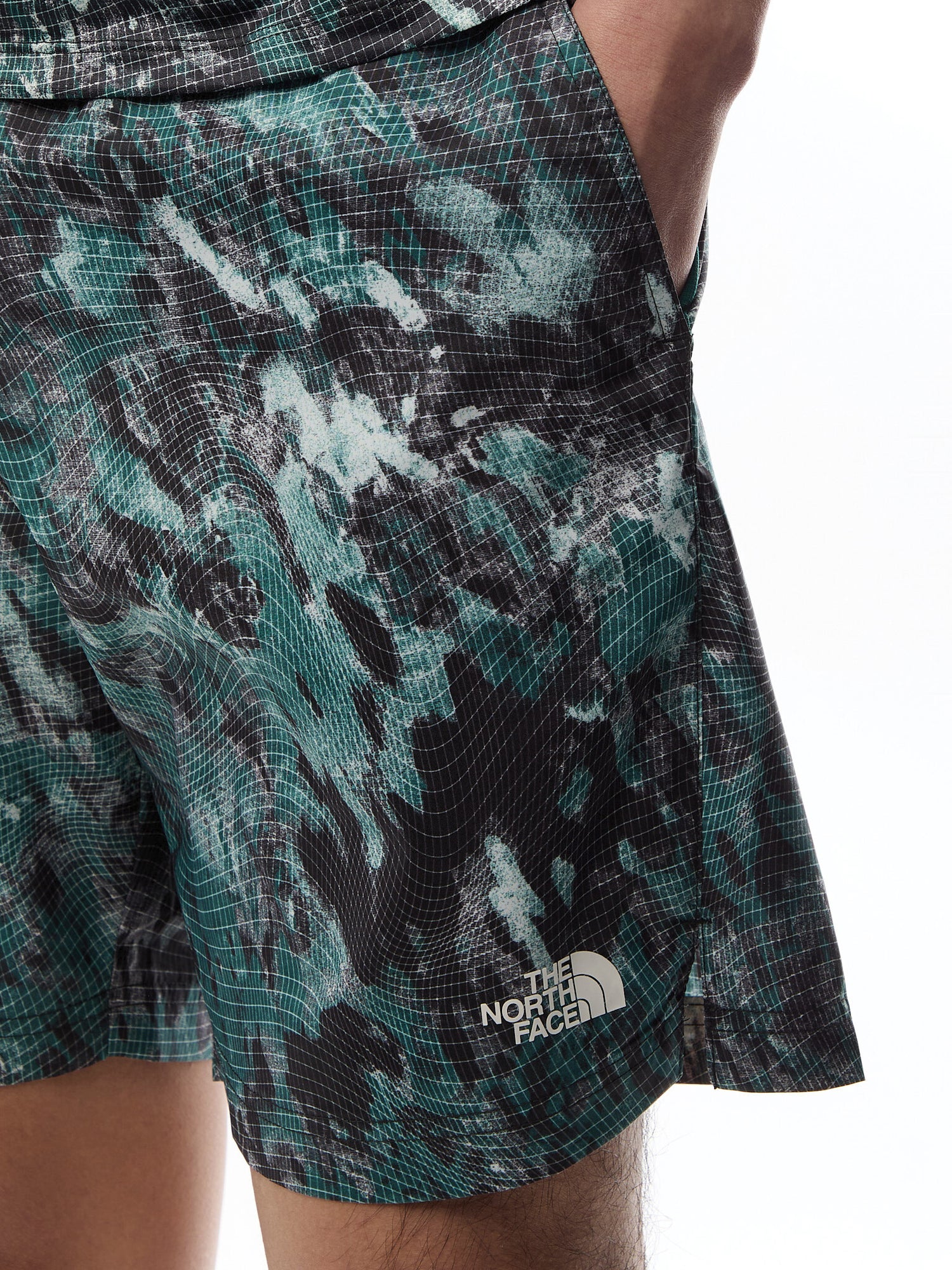24/7 AOP 7" Shorts