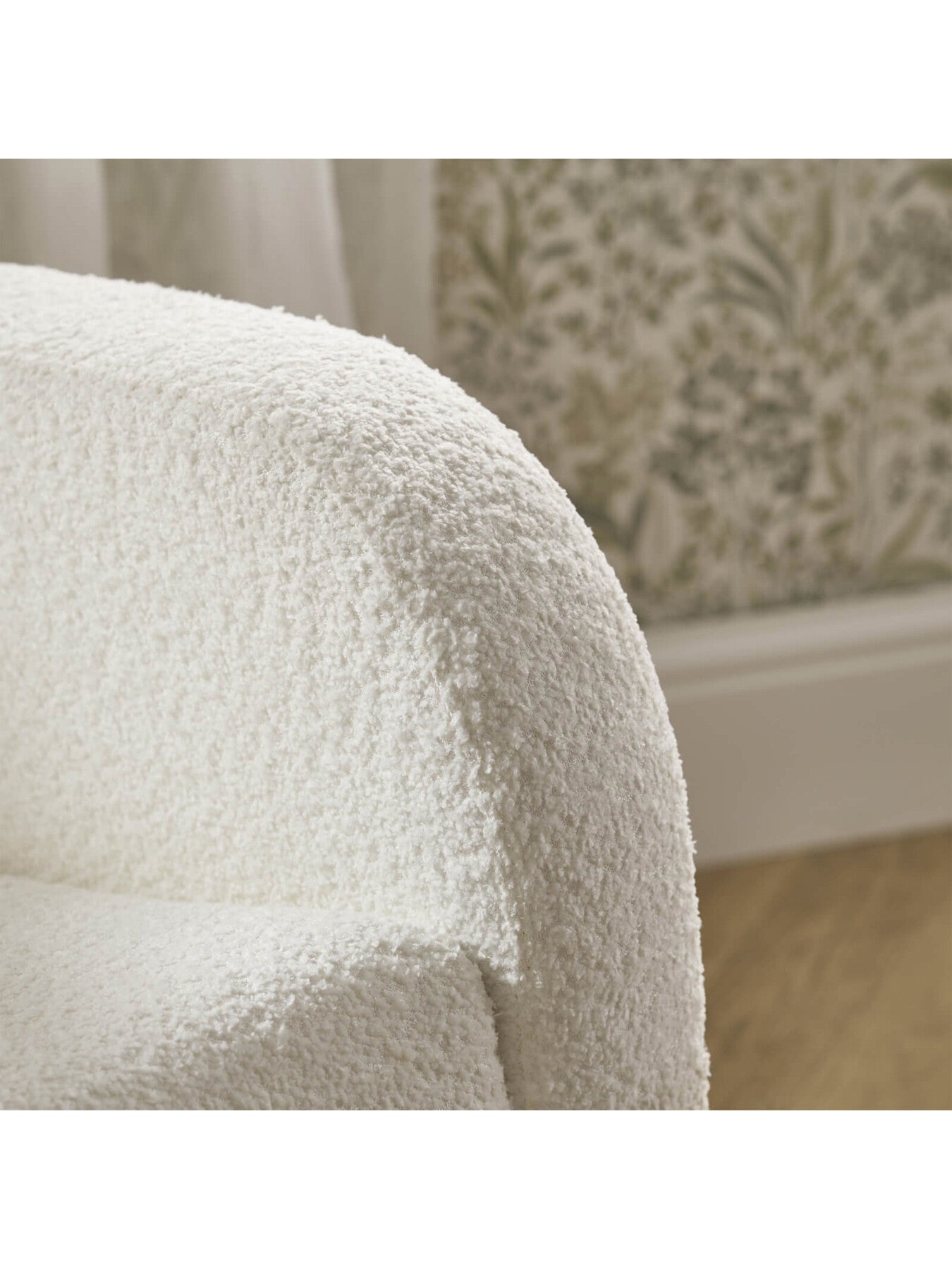 Etta Nursing Chair