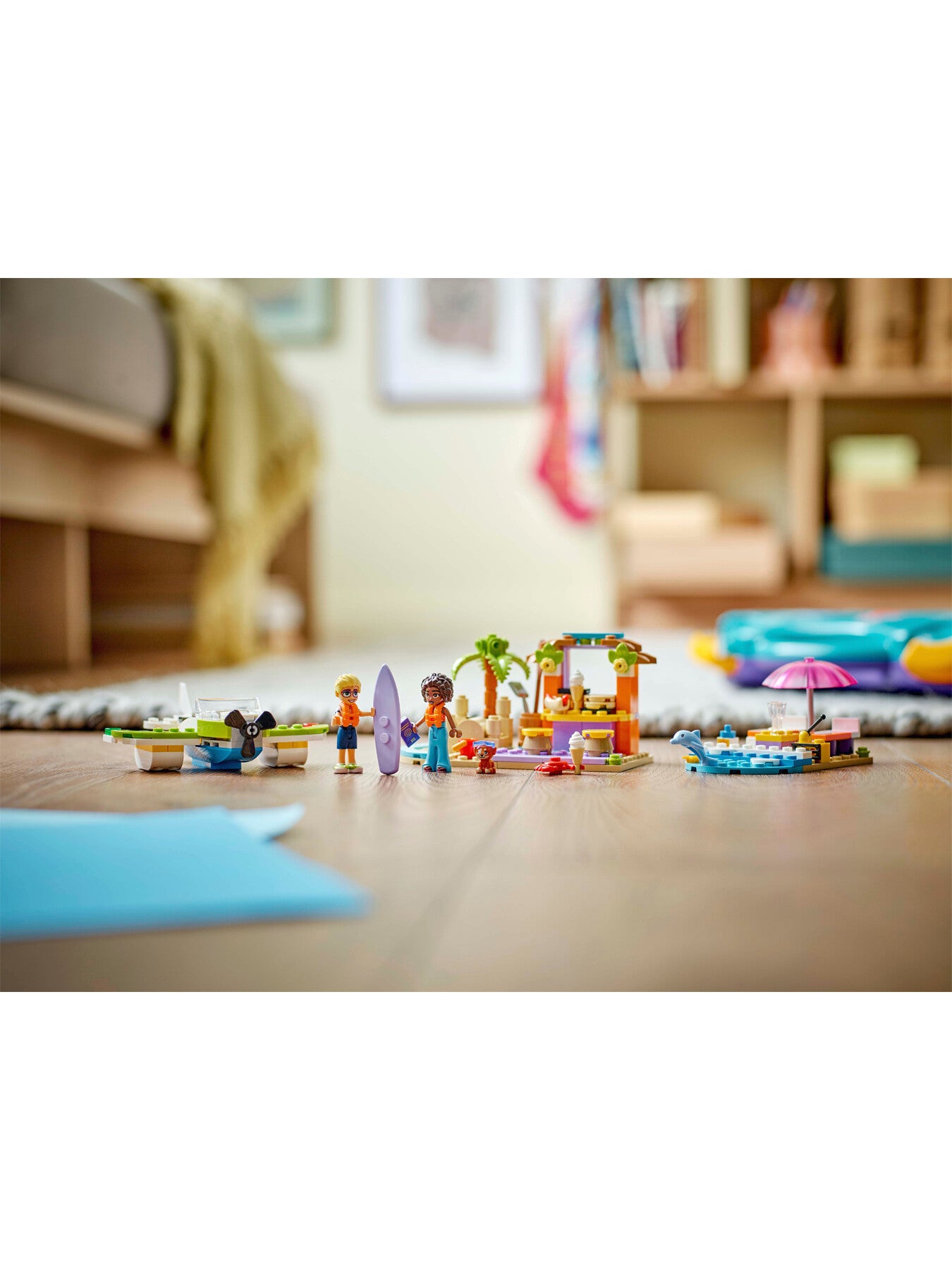 Creative Beach and Travel Suitcase 42672