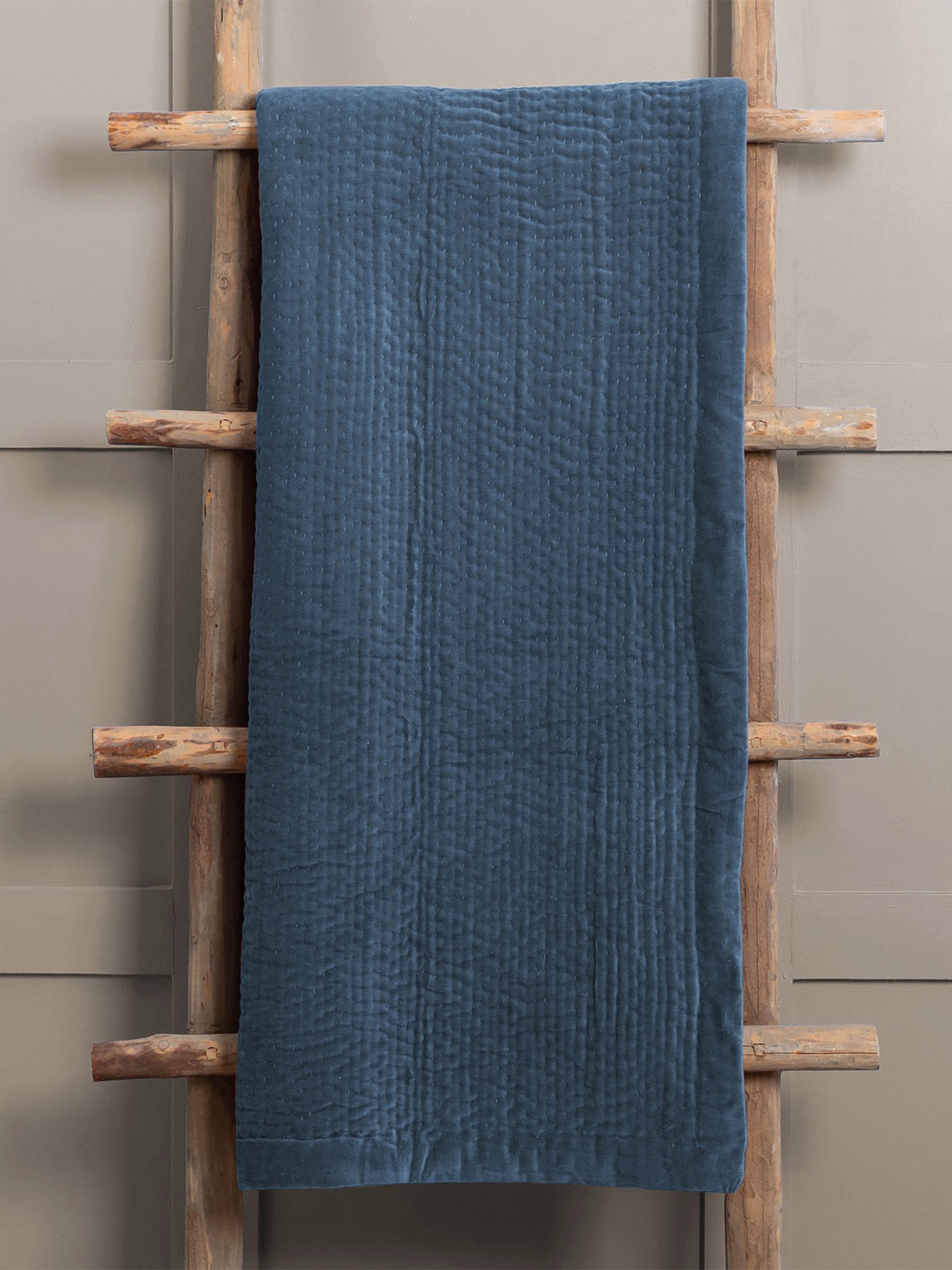Haze Velvet Throw 140x220cm Bluebell