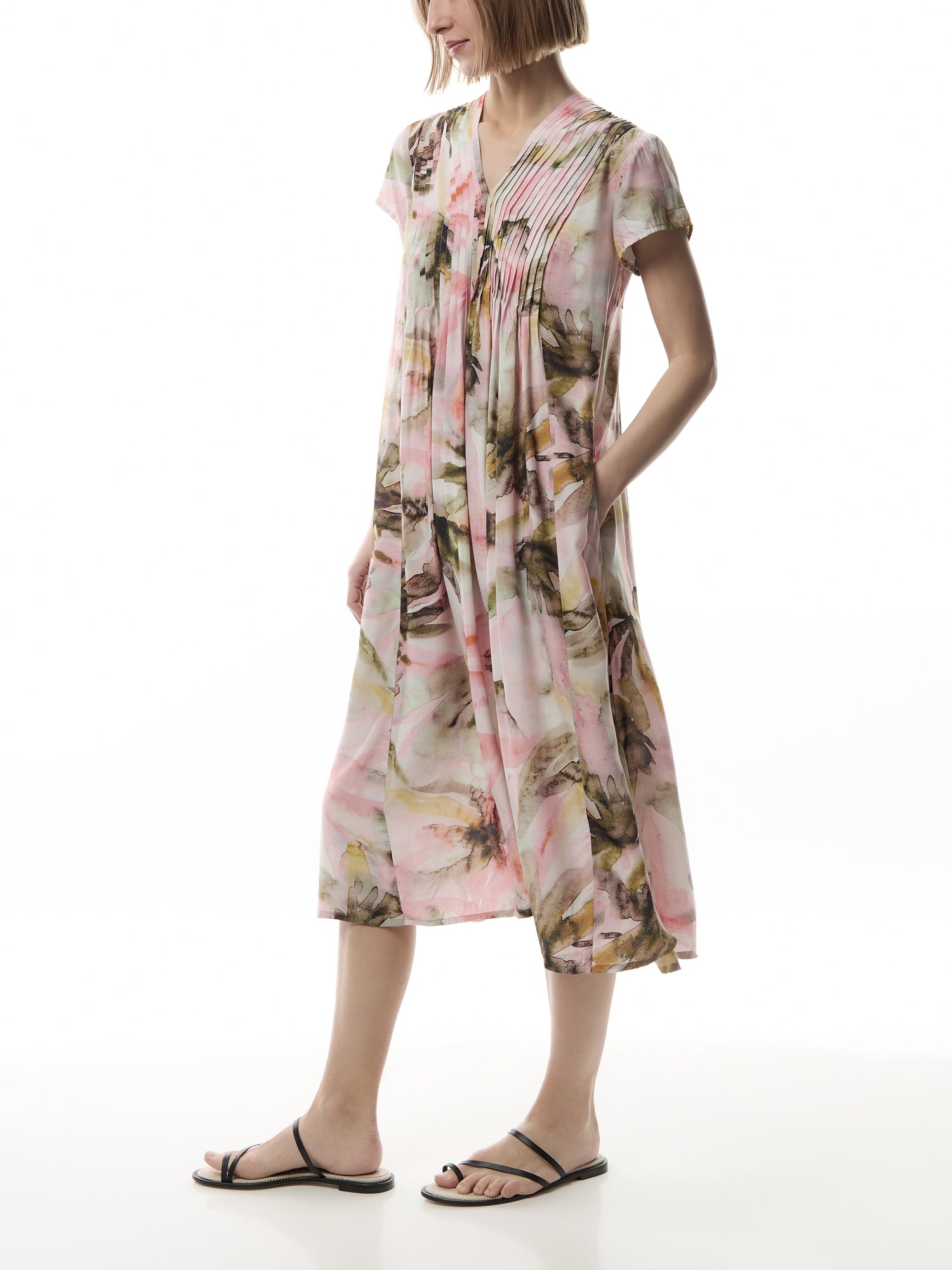 V Neck Pleat Detail Short Sleeve Printed Midi Dress