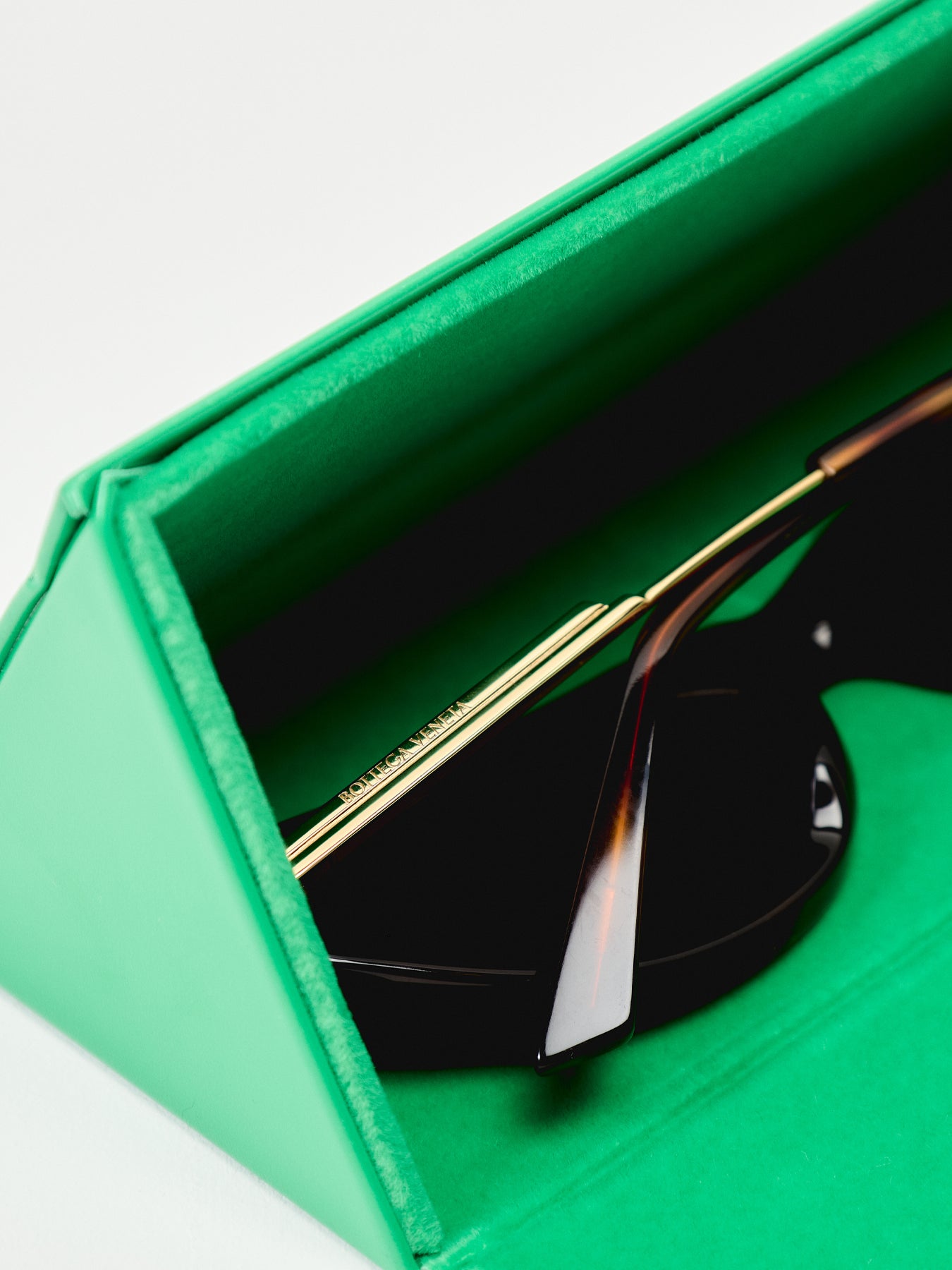 BV1368S-002 XL Sunglass WOMAN METAL