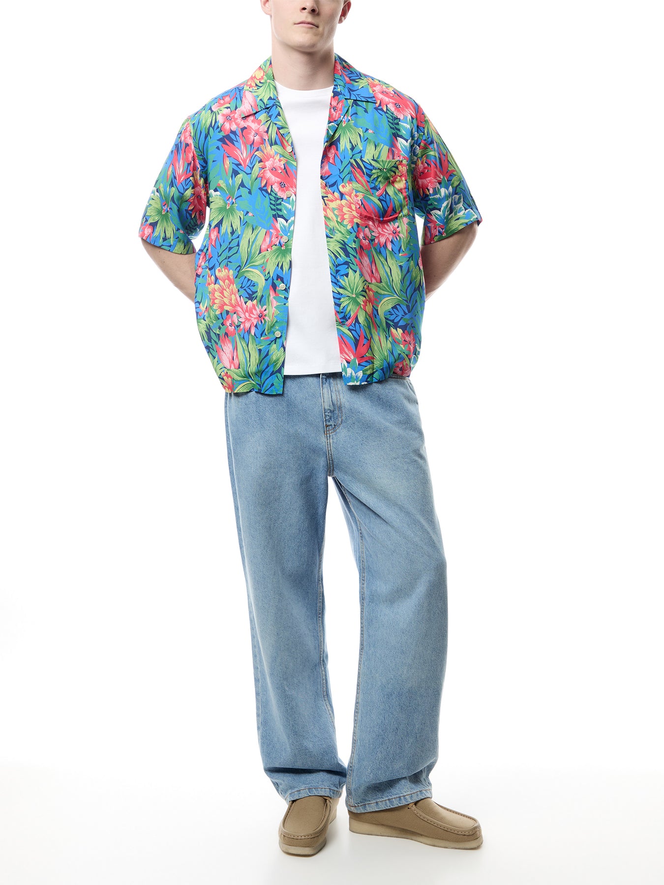 Relaxed Fit Tropical Print Short Sleeve Shirt