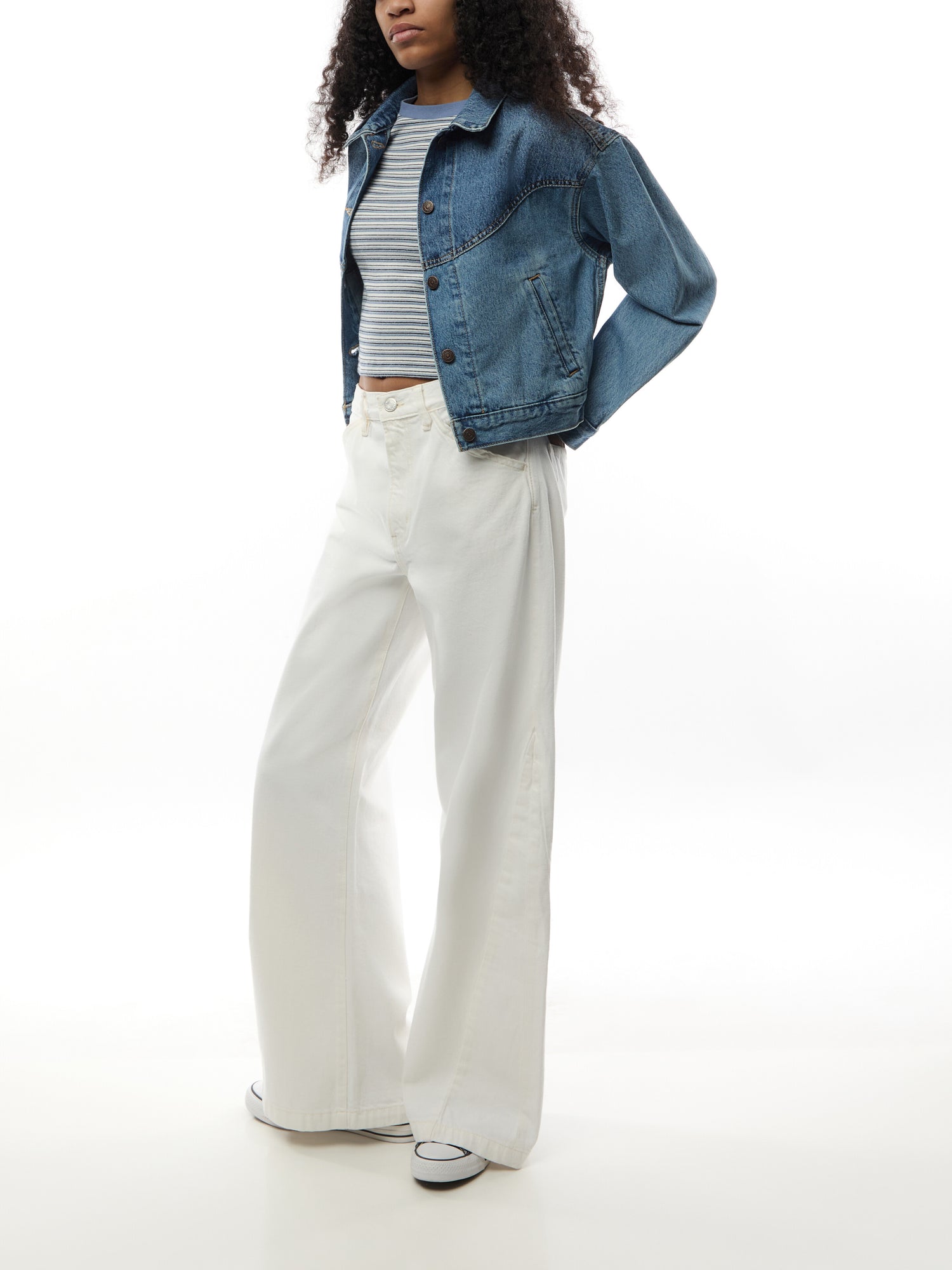 Shrunken 90s Trucker Jacket